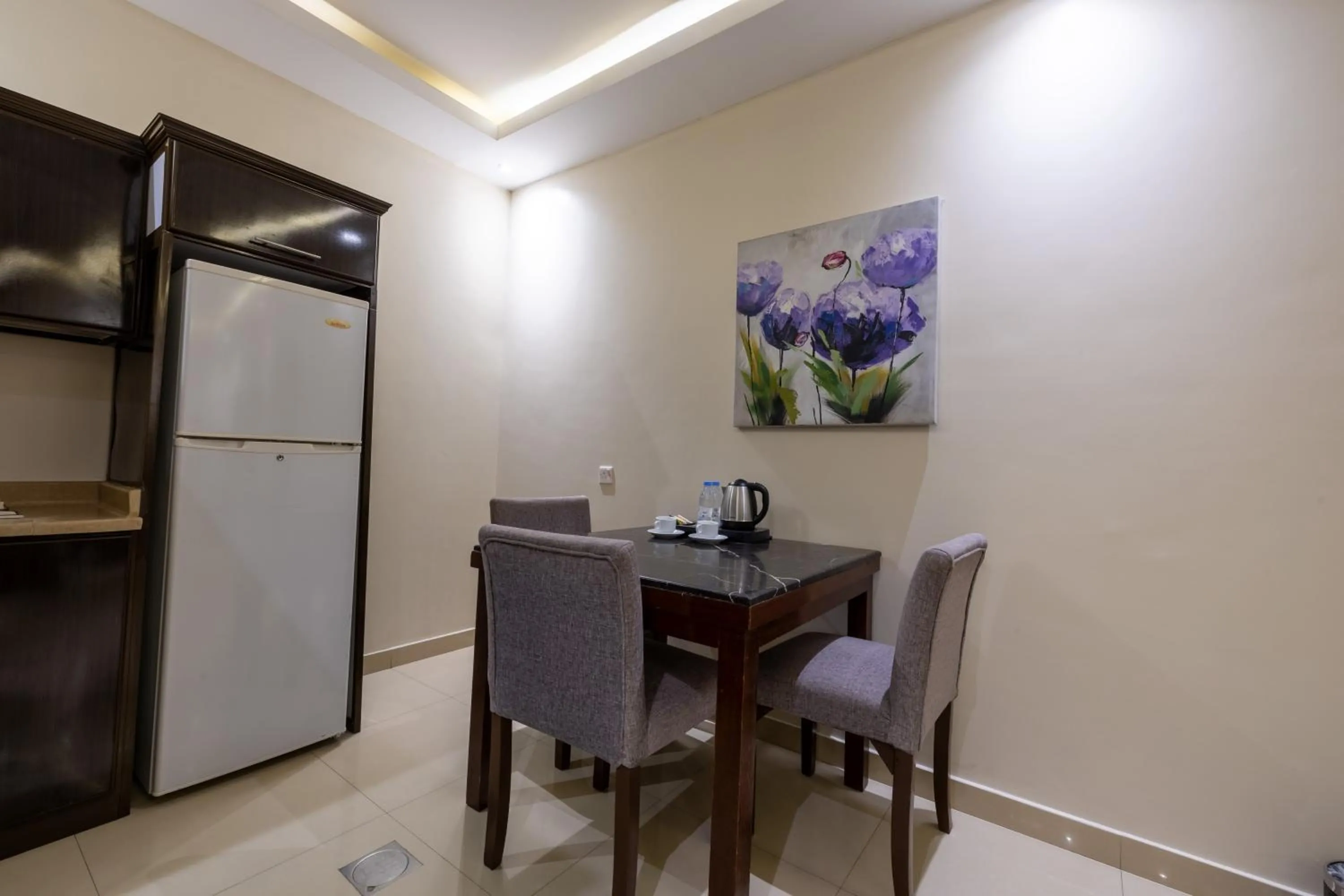 Al Muhaidb Residence Al Malaz 1 - Economic