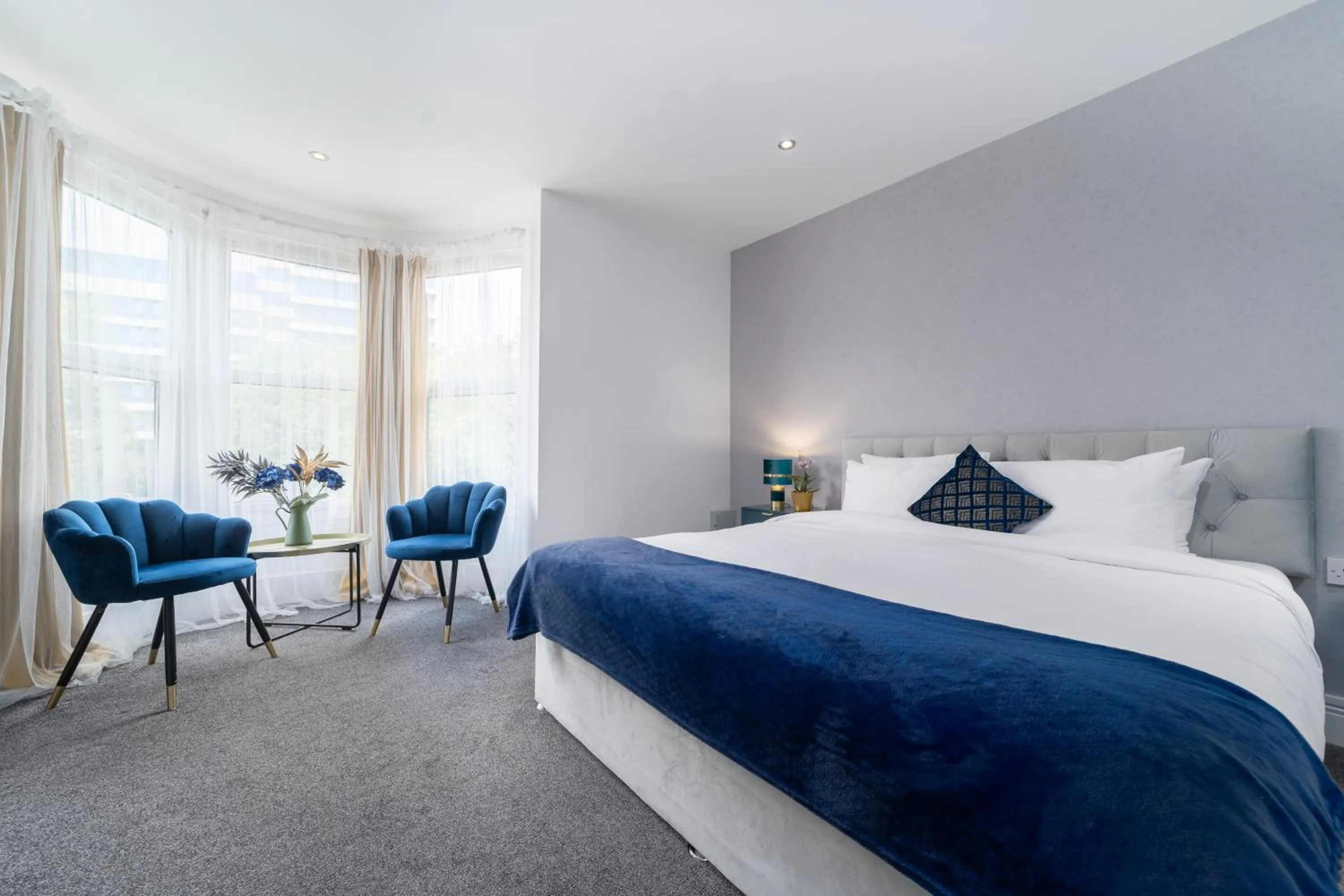 Bed in Harbour Hub Hotel