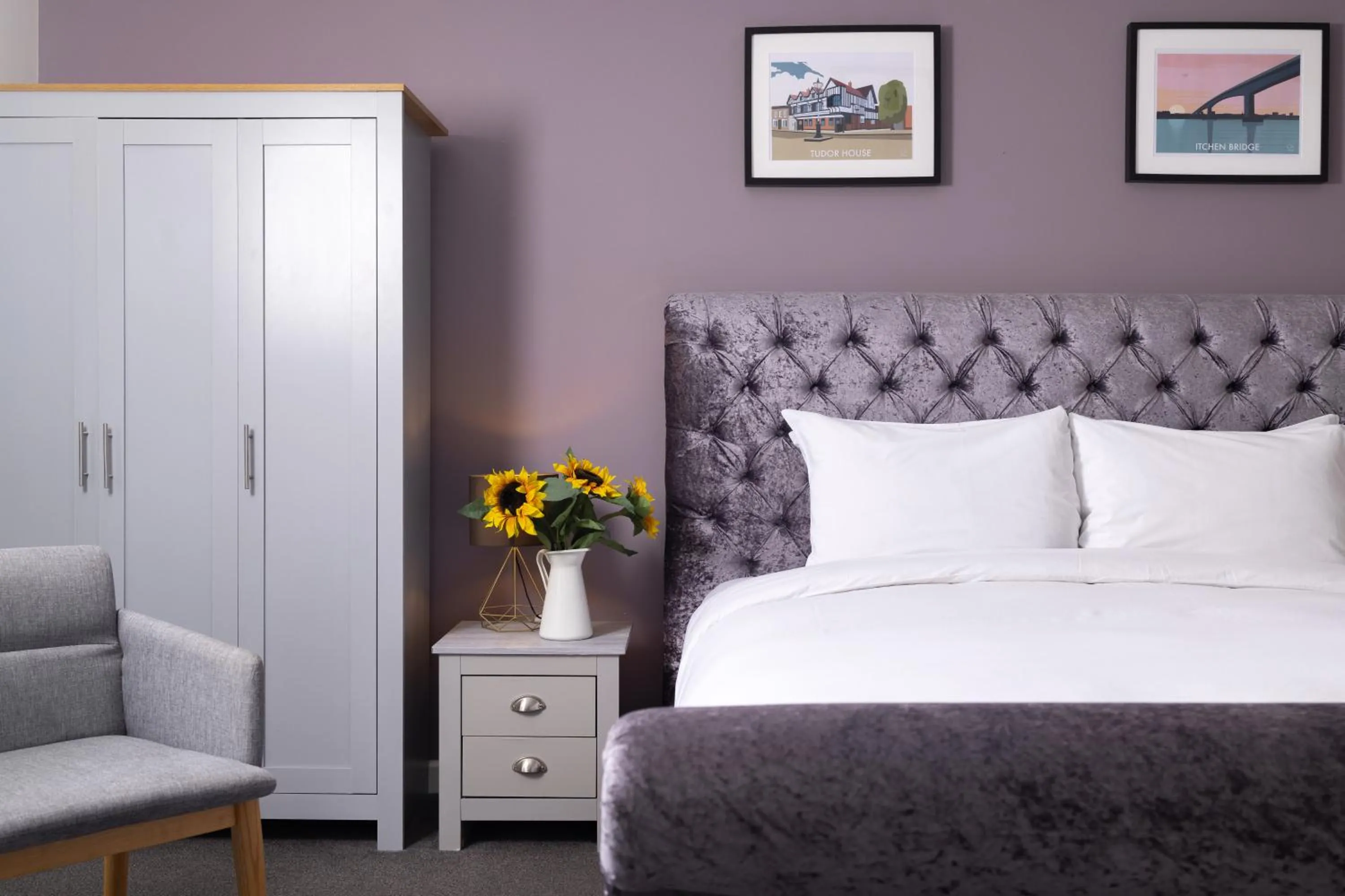 Bed in Harbour Hub Hotel