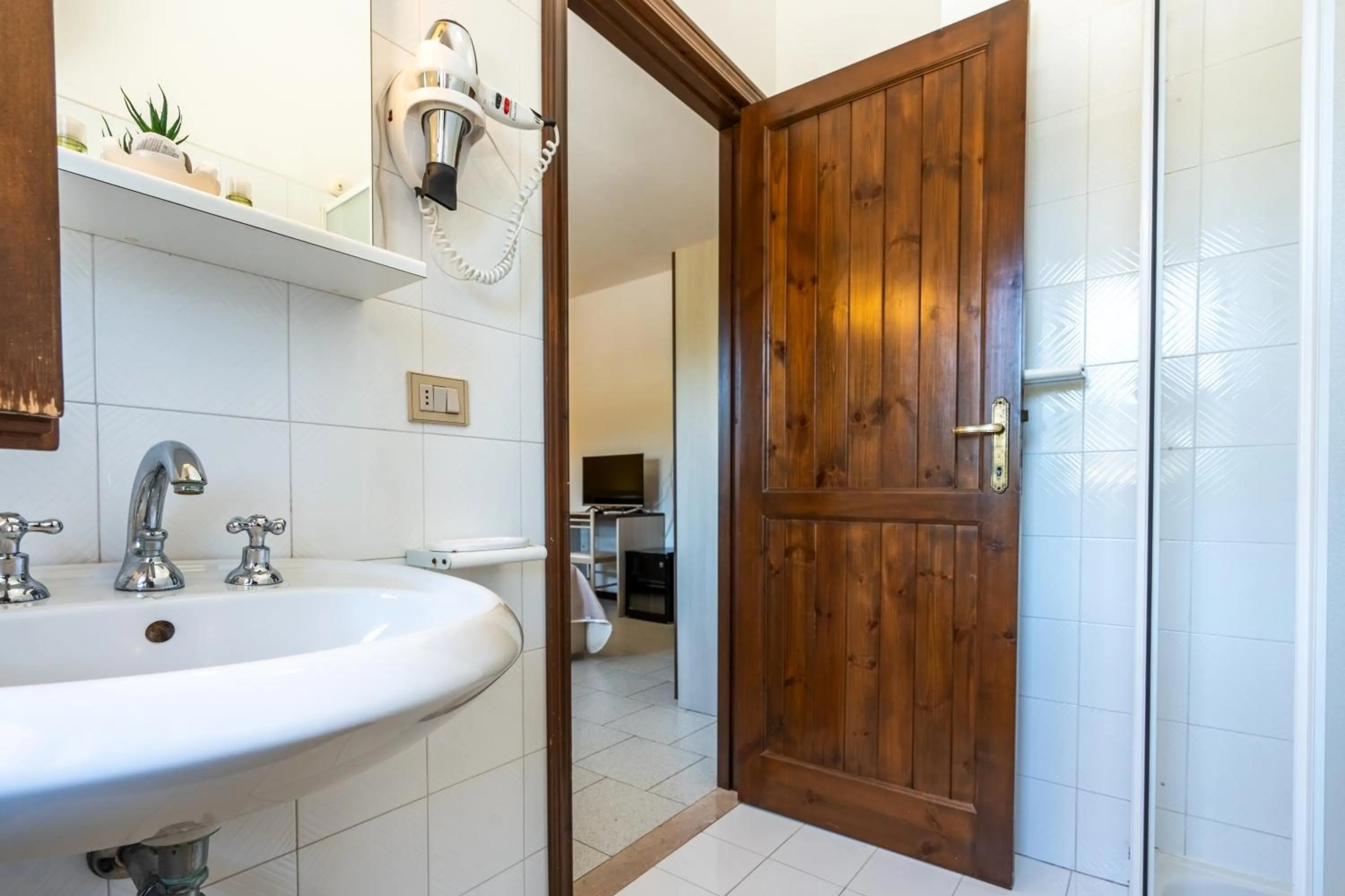 Bathroom in Hotel Marina