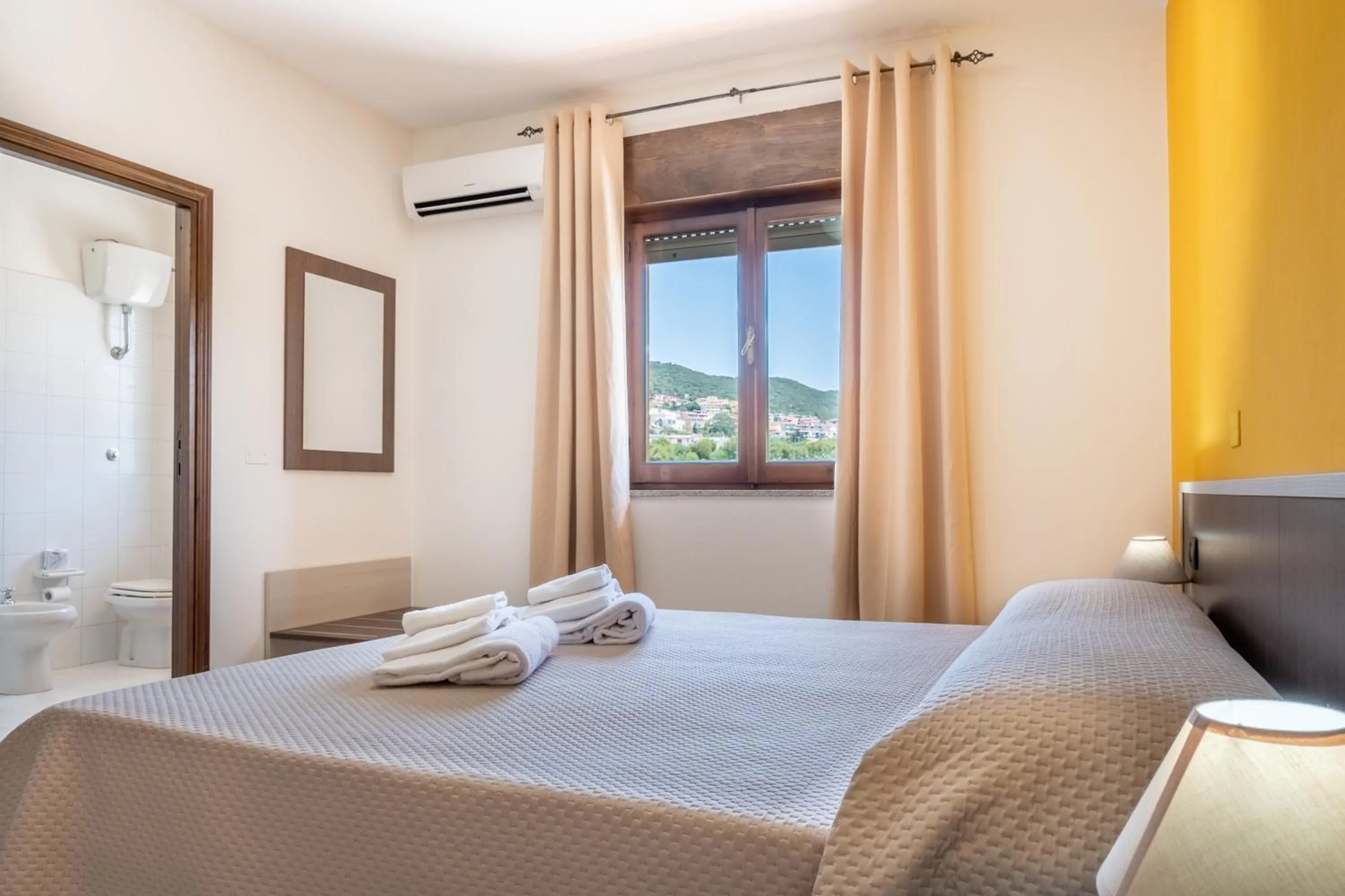 Bedroom, Bed in Hotel Marina