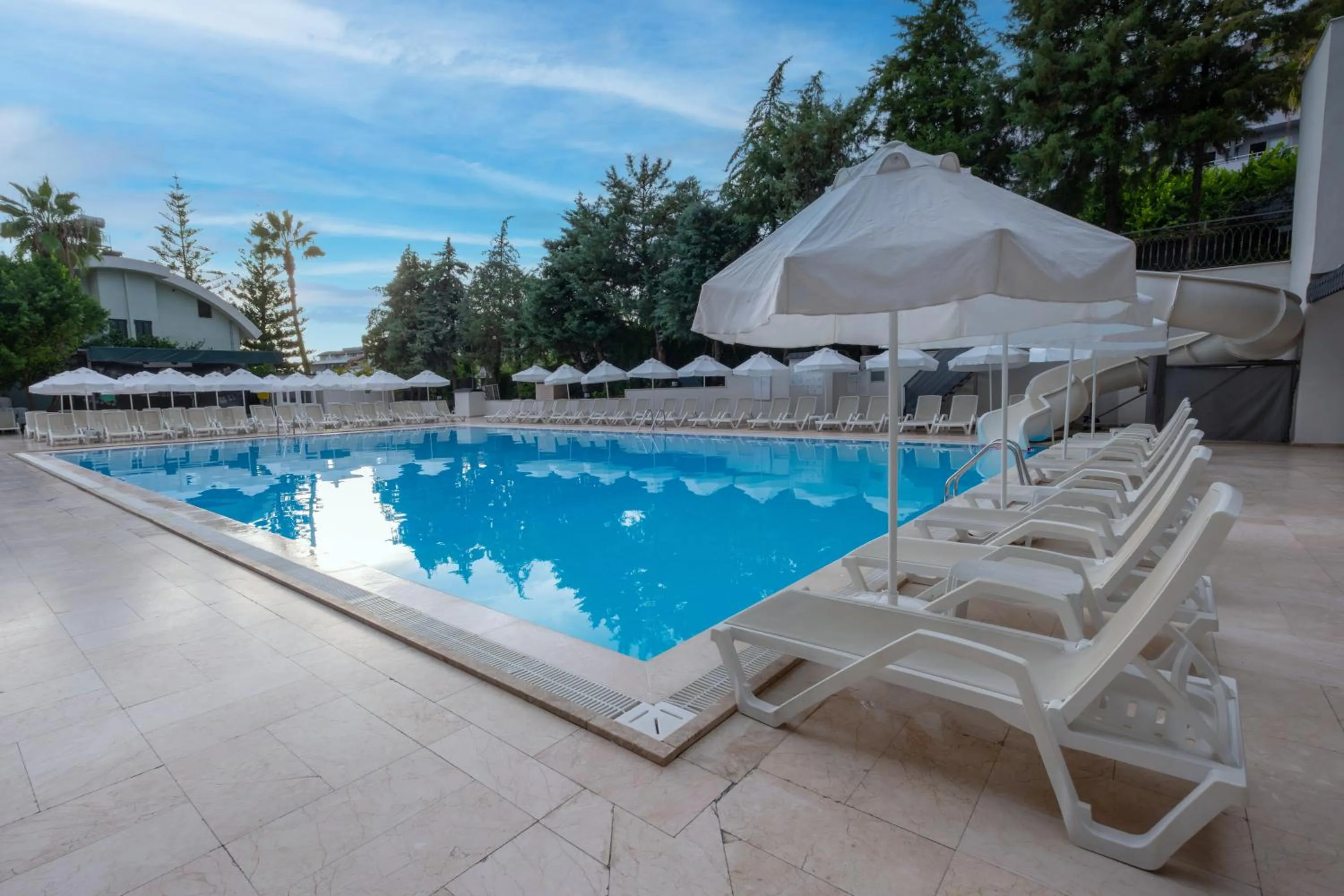 Swimming pool in Sun Beach Hill Hotel