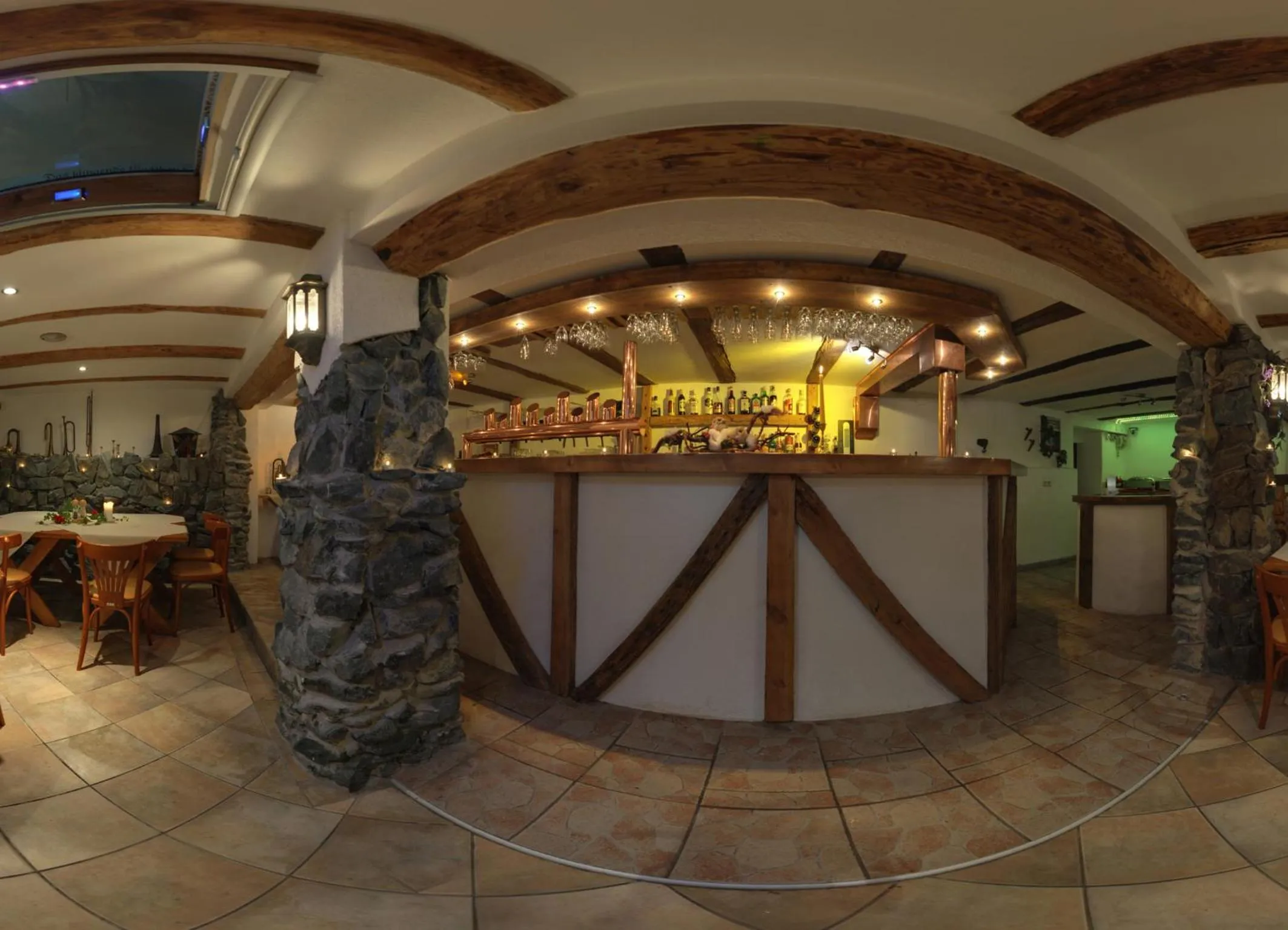 Restaurant/places to eat in Hotel Alpenhof