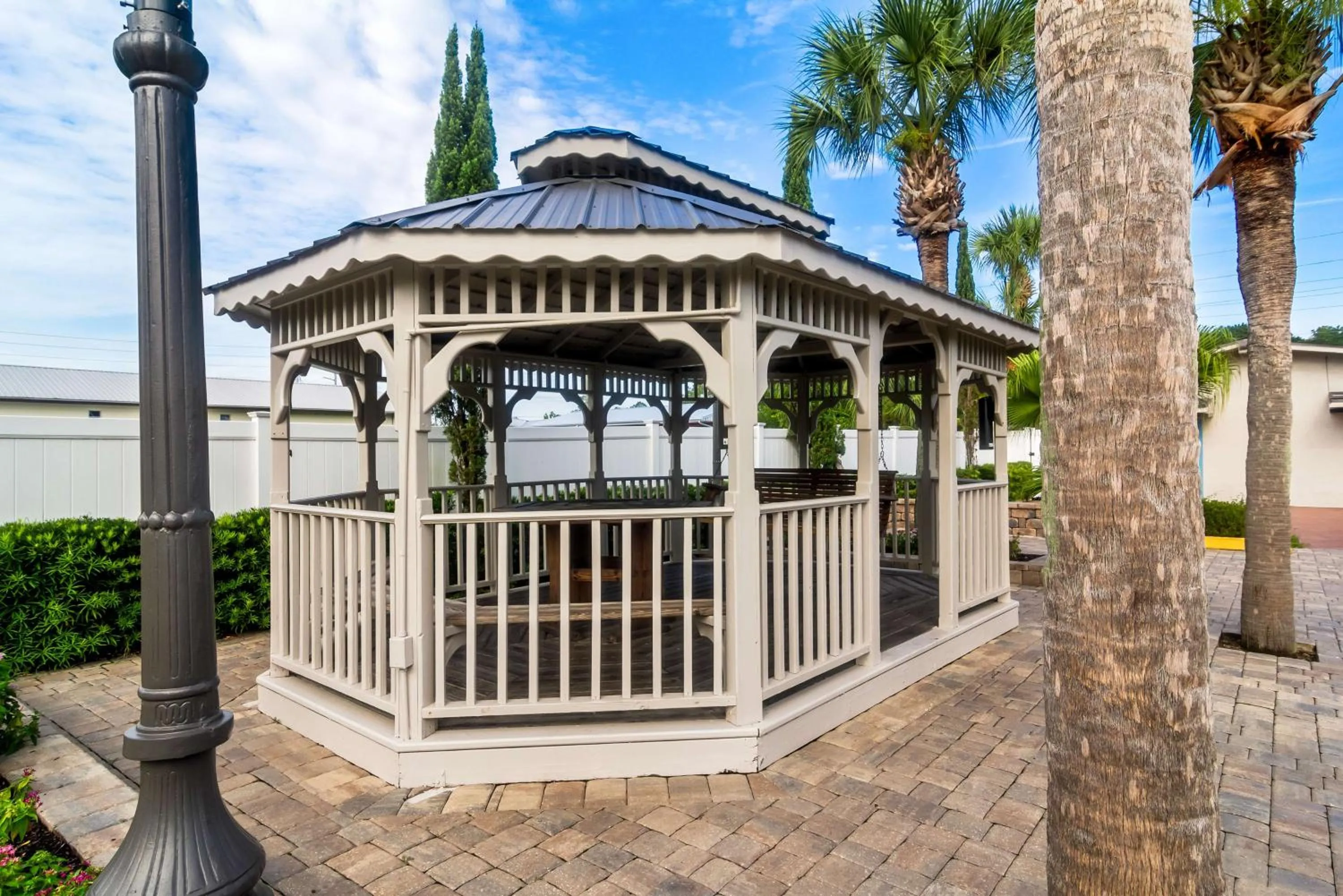 Property building in Best Western Starke