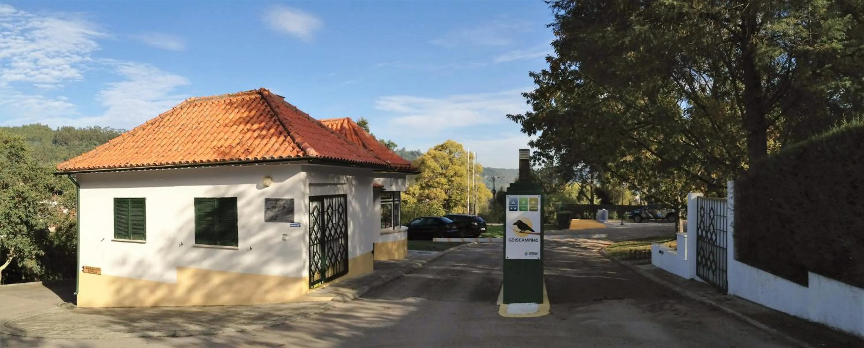 Facade/entrance in Góis Camping