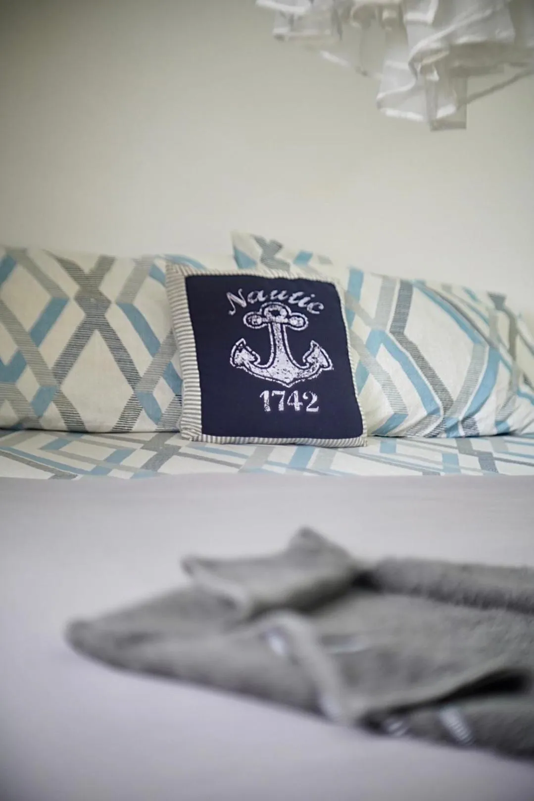 Bed in Adang Sea Divers & Eco Lodge