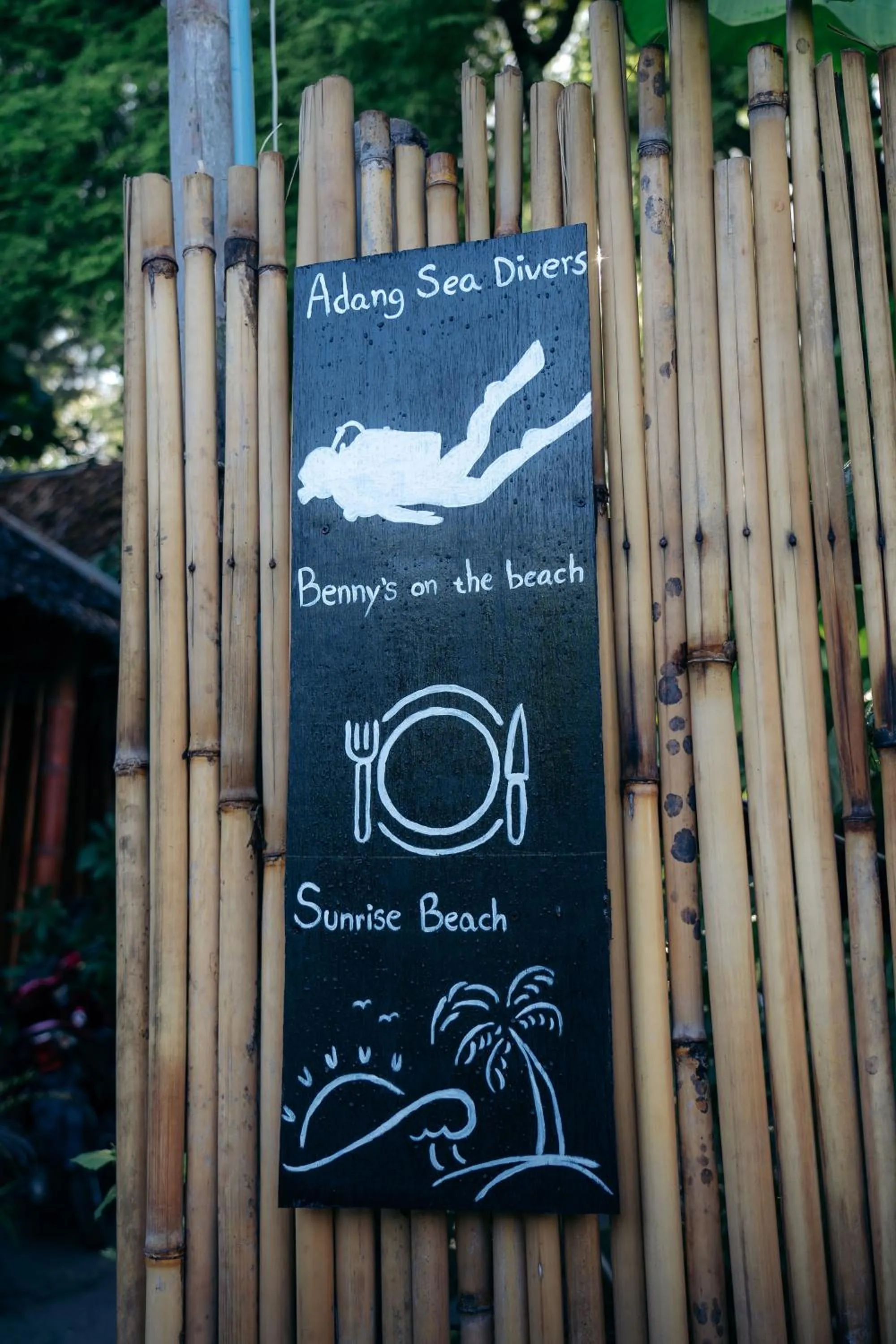 Facade/entrance in Adang Sea Divers & Eco Lodge