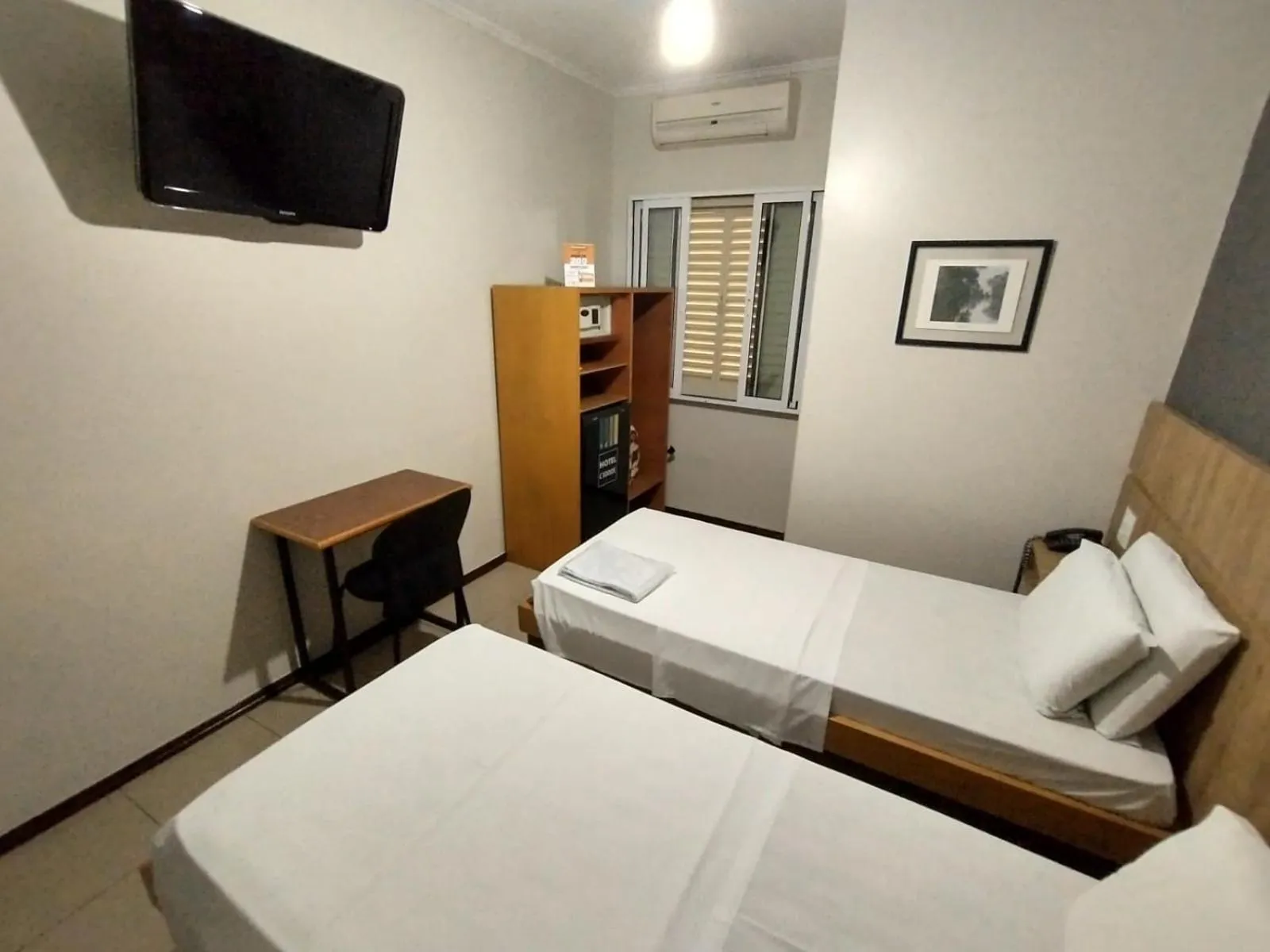 TV and multimedia, Bed in Hotel Cidade