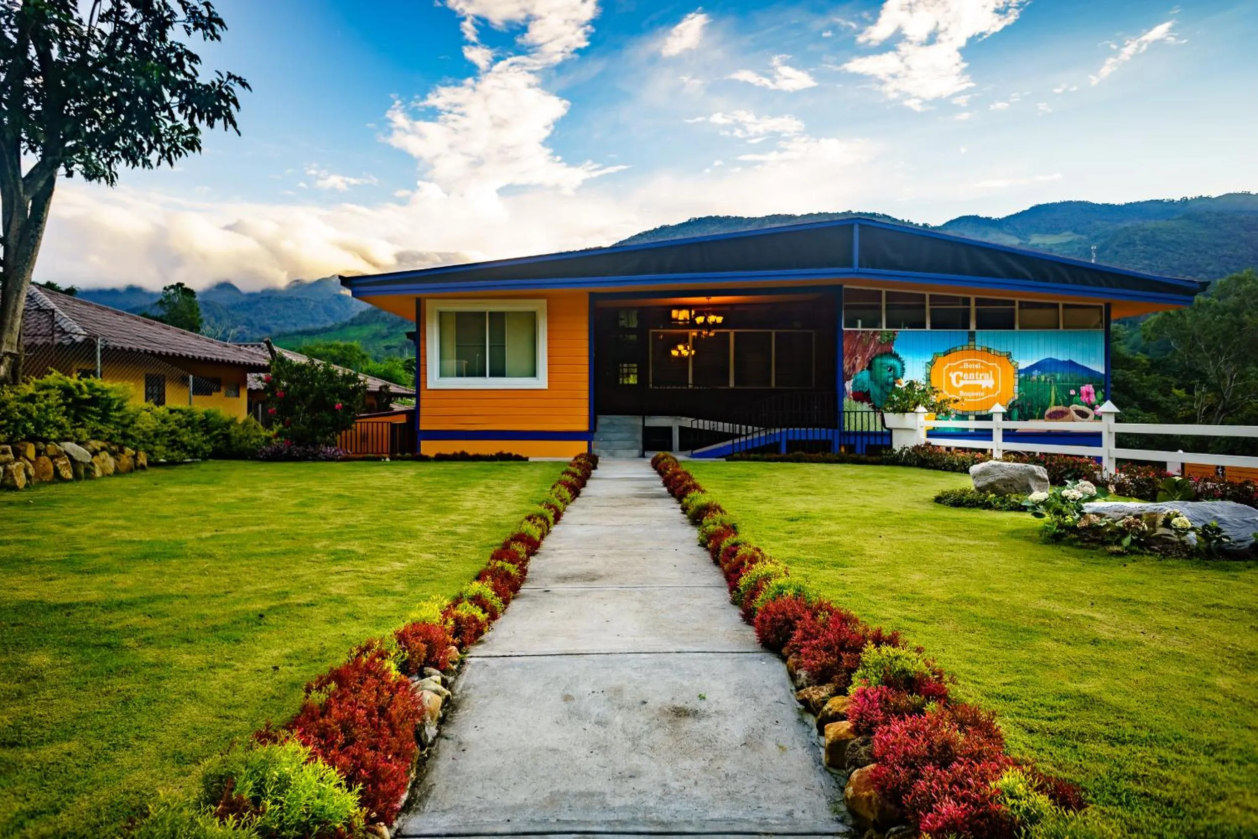 Facade/entrance in Hotel Central Boquete
