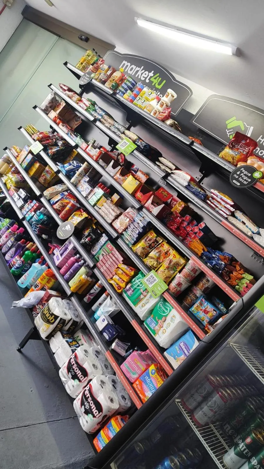 Supermarket/grocery shop in Roomo Praia de Boa Viagem Residencial