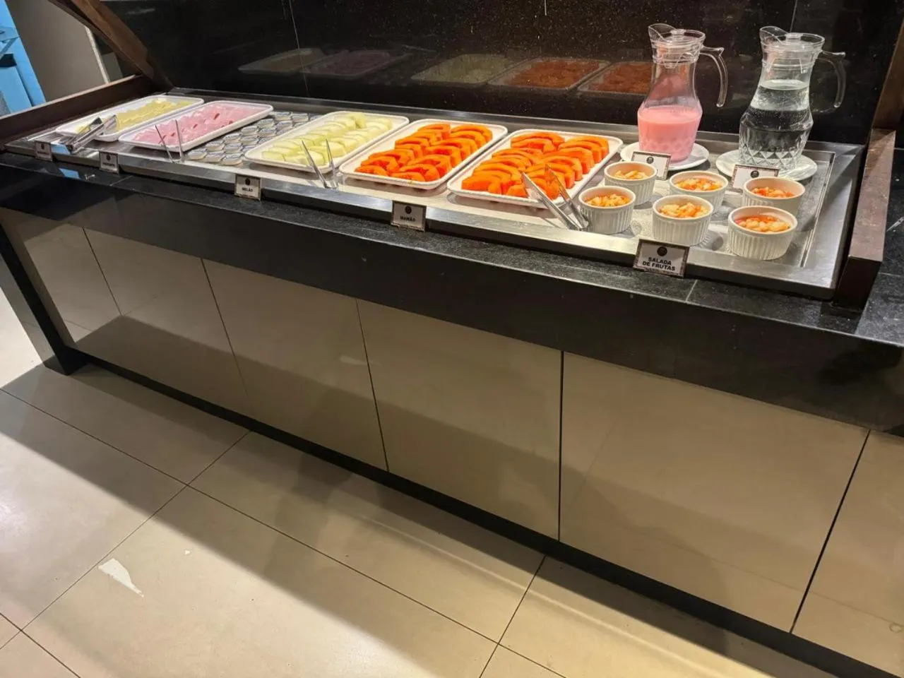 Breakfast in Roomo Praia de Boa Viagem Residencial