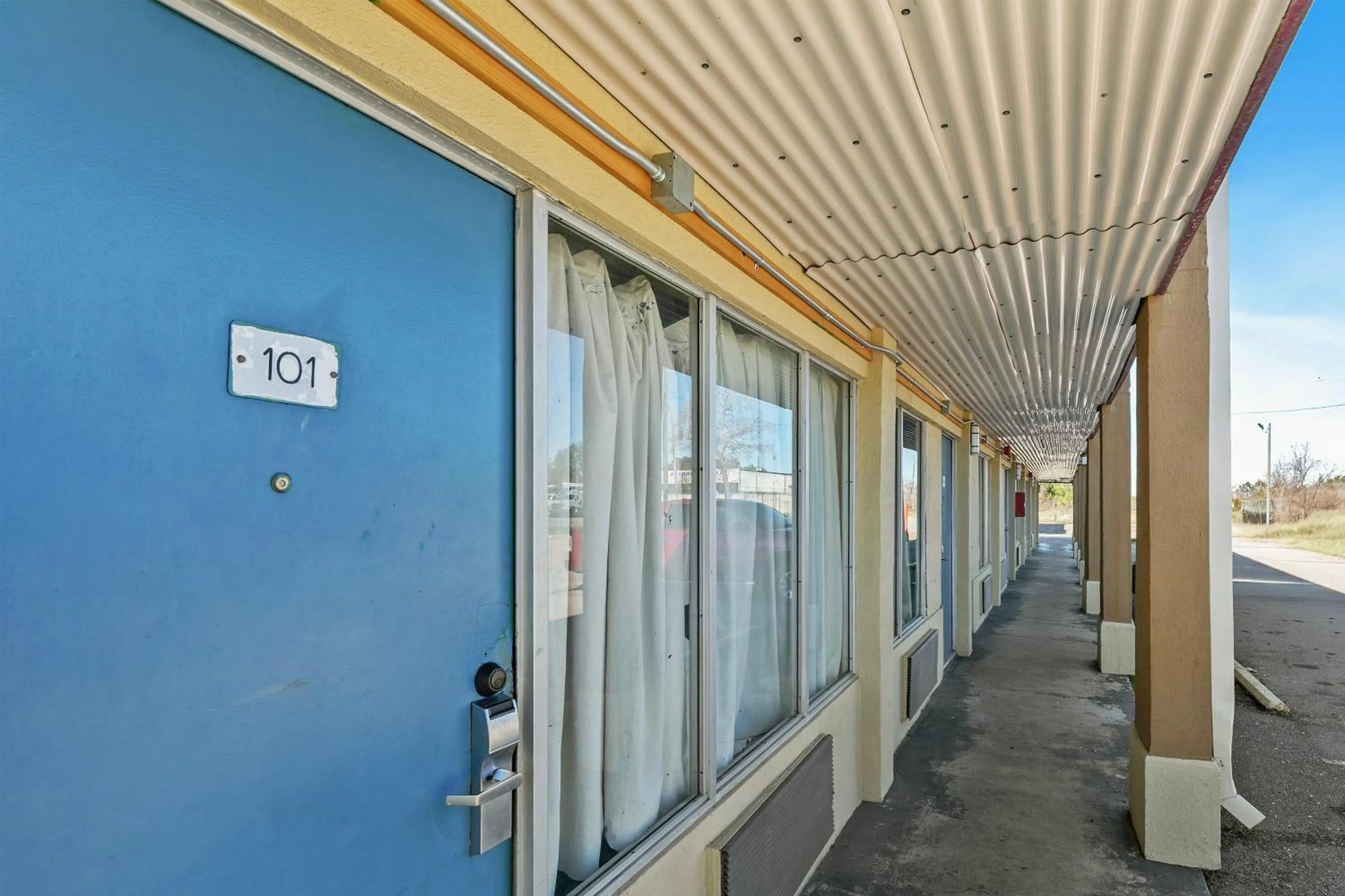 Facade/entrance in Luxury Inn By Hotel O Hattiesburg M S