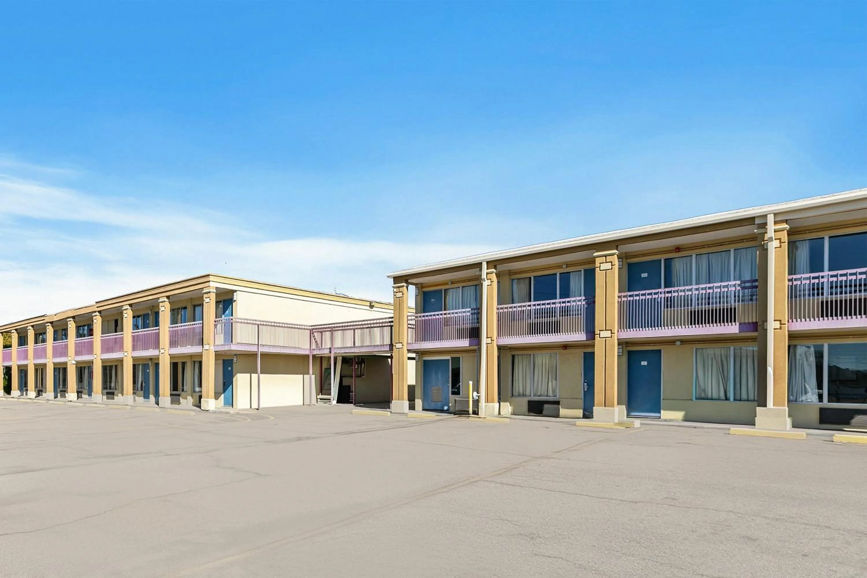 Facade/entrance in Luxury Inn By Hotel O Hattiesburg M S