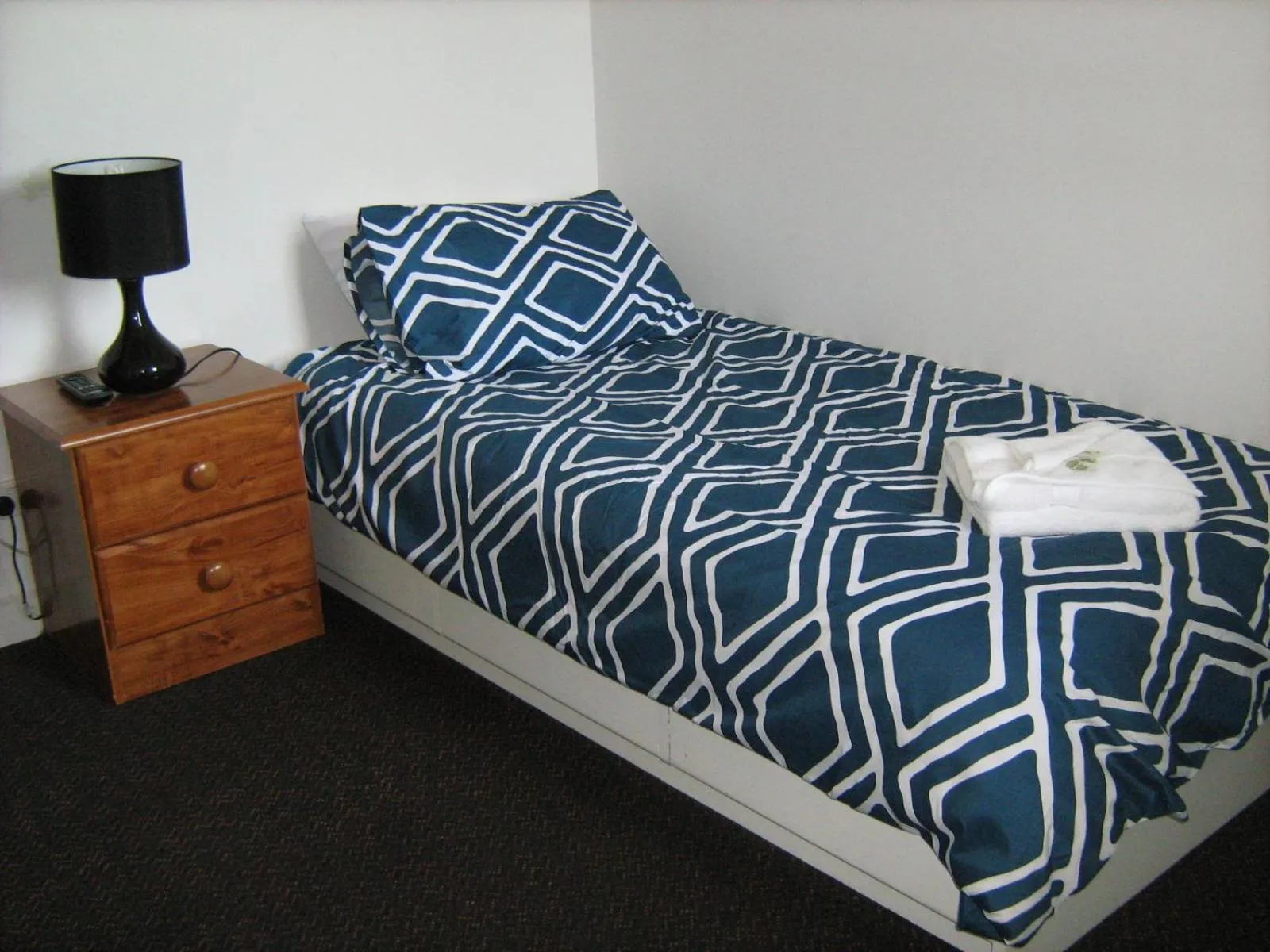 Property building, Bed in Downtown Backpackers & Accommodation