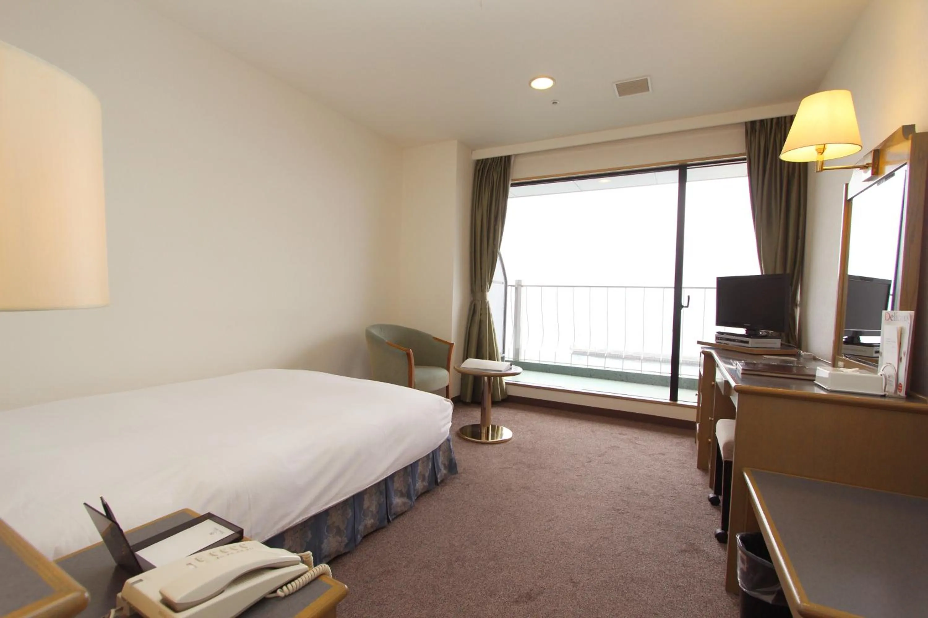 Day, Bed in Shimonoseki Grand Hotel