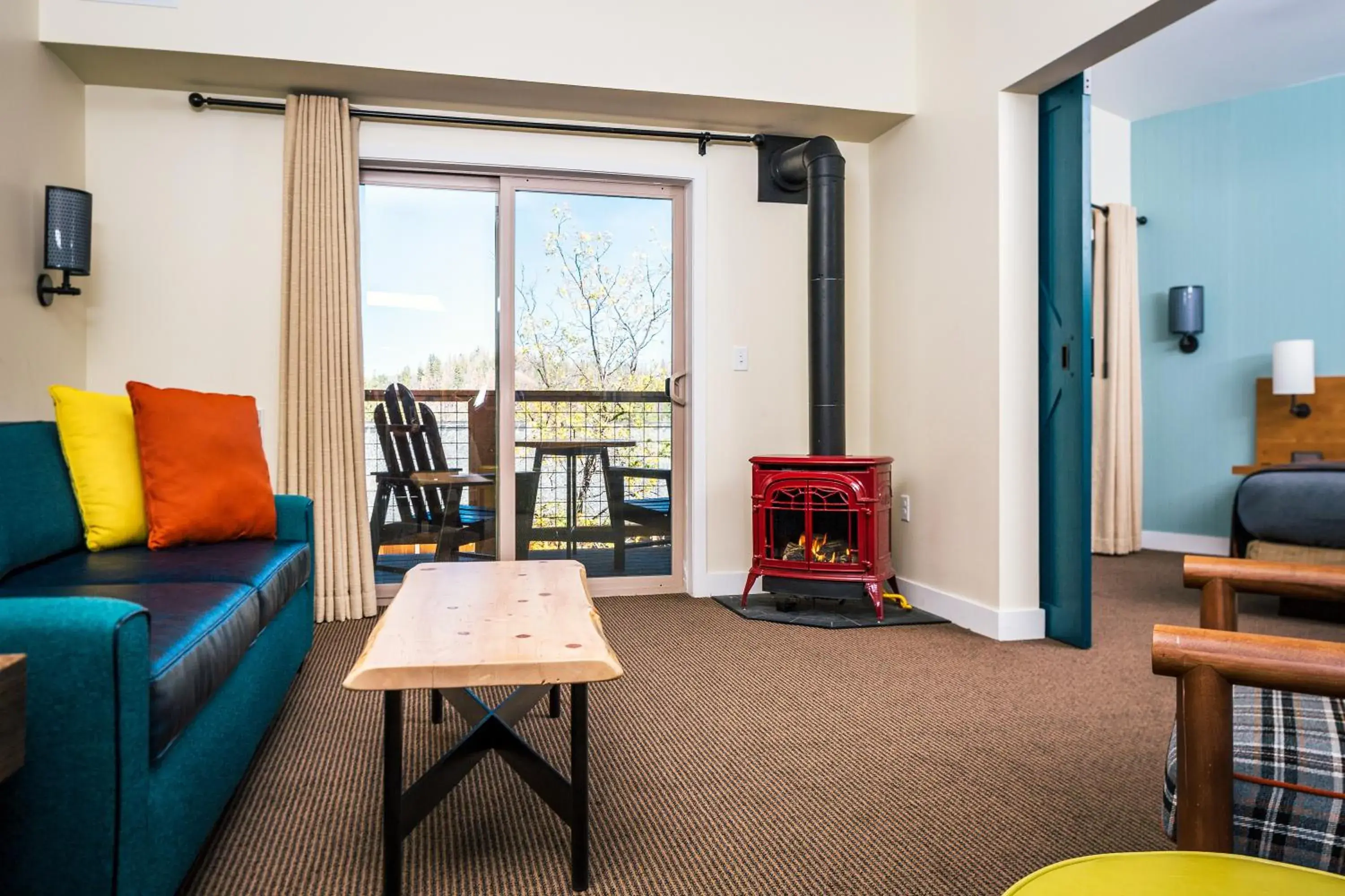 Suite - Disability Access in Rush Creek Lodge at Yosemite Suite - Disability Access in Rush Creek Lodge at Yosemite