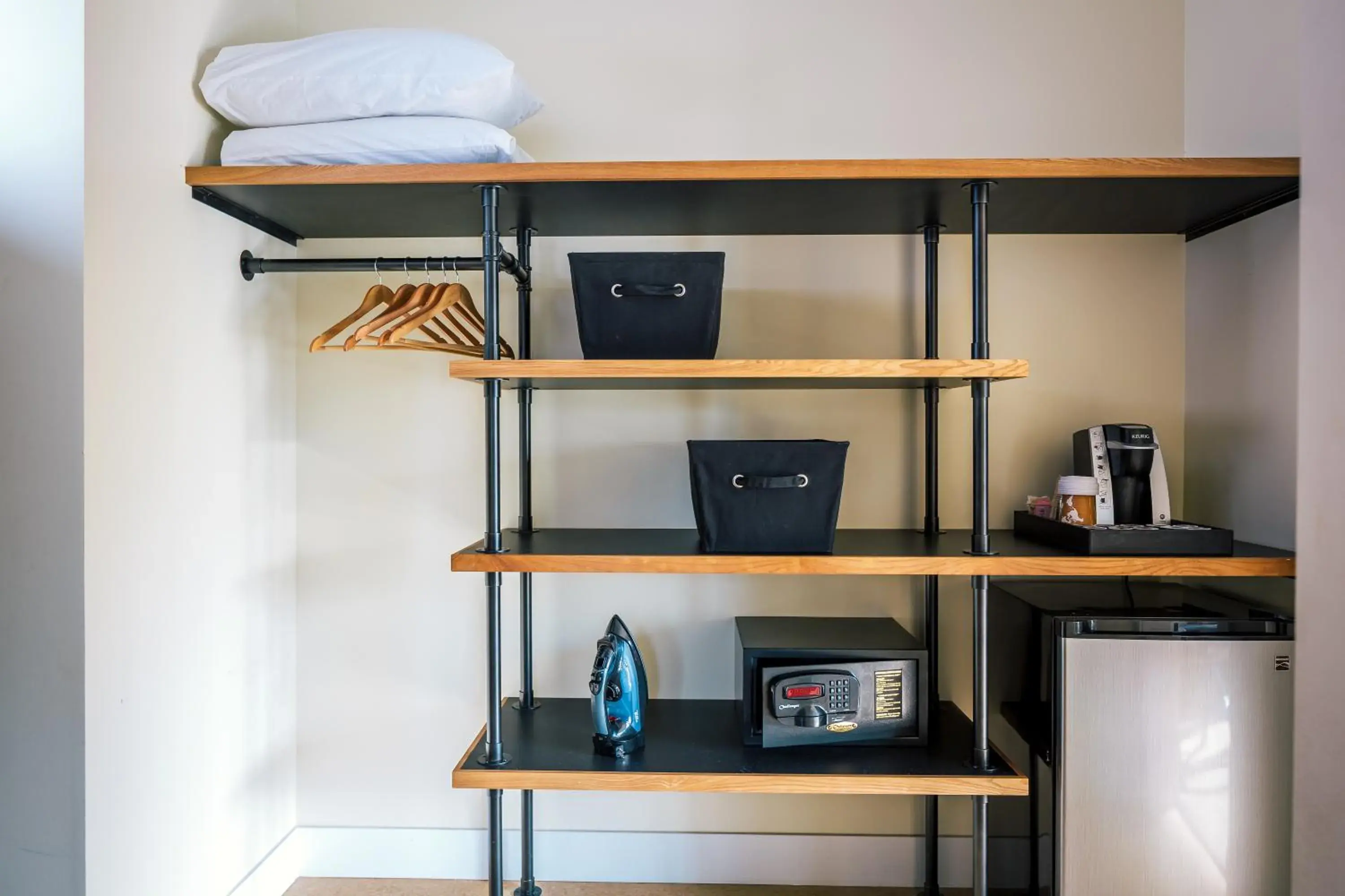 Two-Bedroom Villa with Two King Beds in Rush Creek Lodge at Yosemite Two-Bedroom Villa with Two King Beds in Rush Creek Lodge at Yosemite