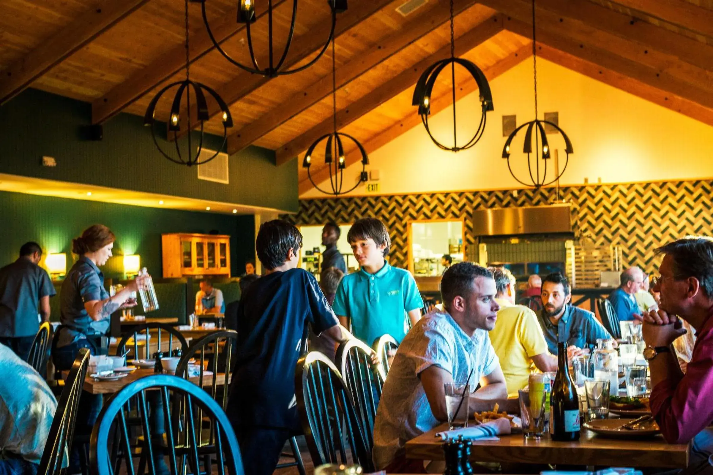 Restaurant/places to eat in Rush Creek Lodge at Yosemite Restaurant/places to eat in Rush Creek Lodge at Yosemite