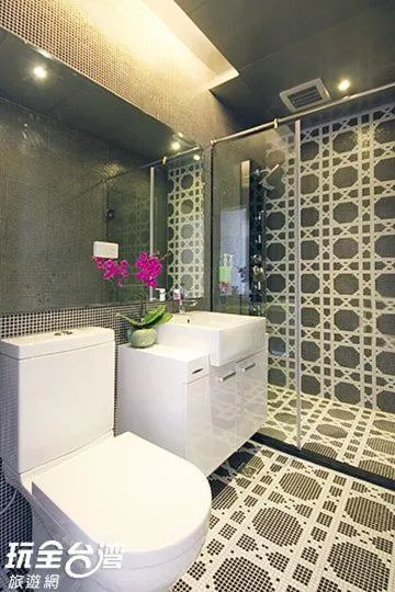 Shuian Lakeside Hotel