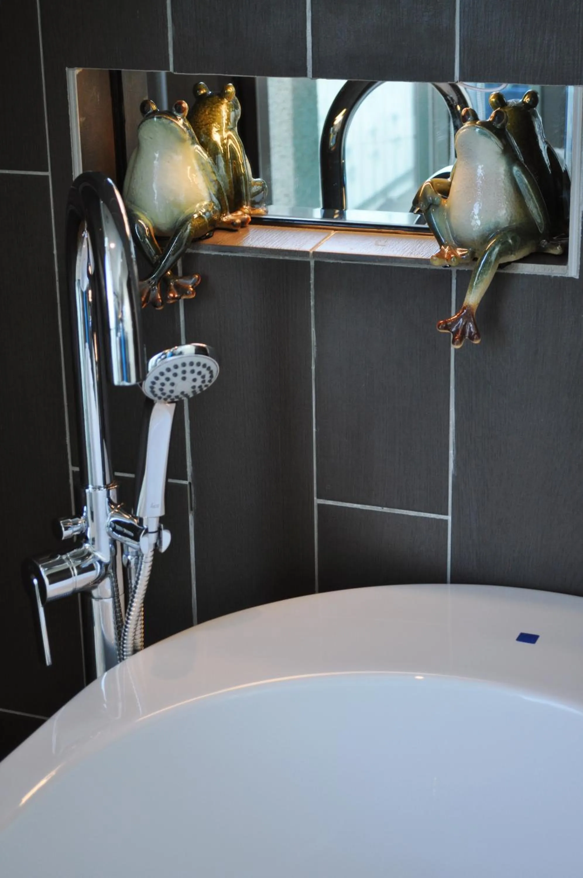 Shuian Lakeside Hotel