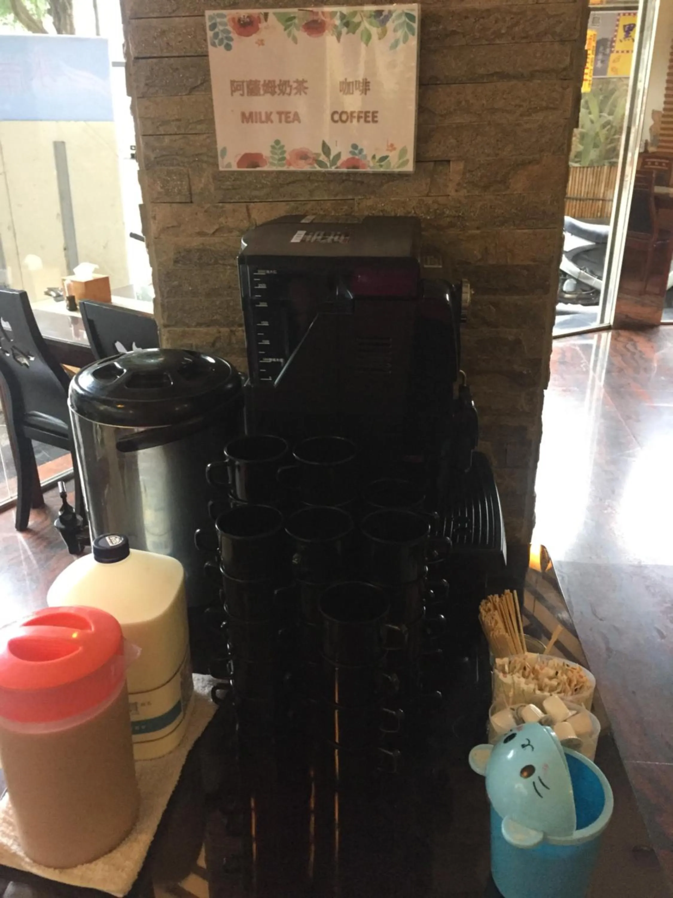 Buffet breakfast in Shuian Lakeside Hotel