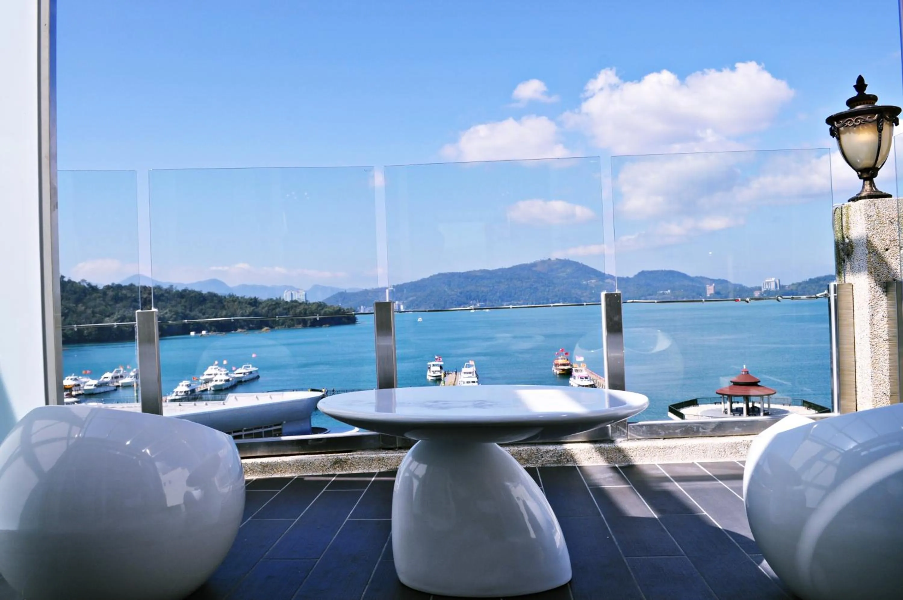 Shuian Lakeside Hotel