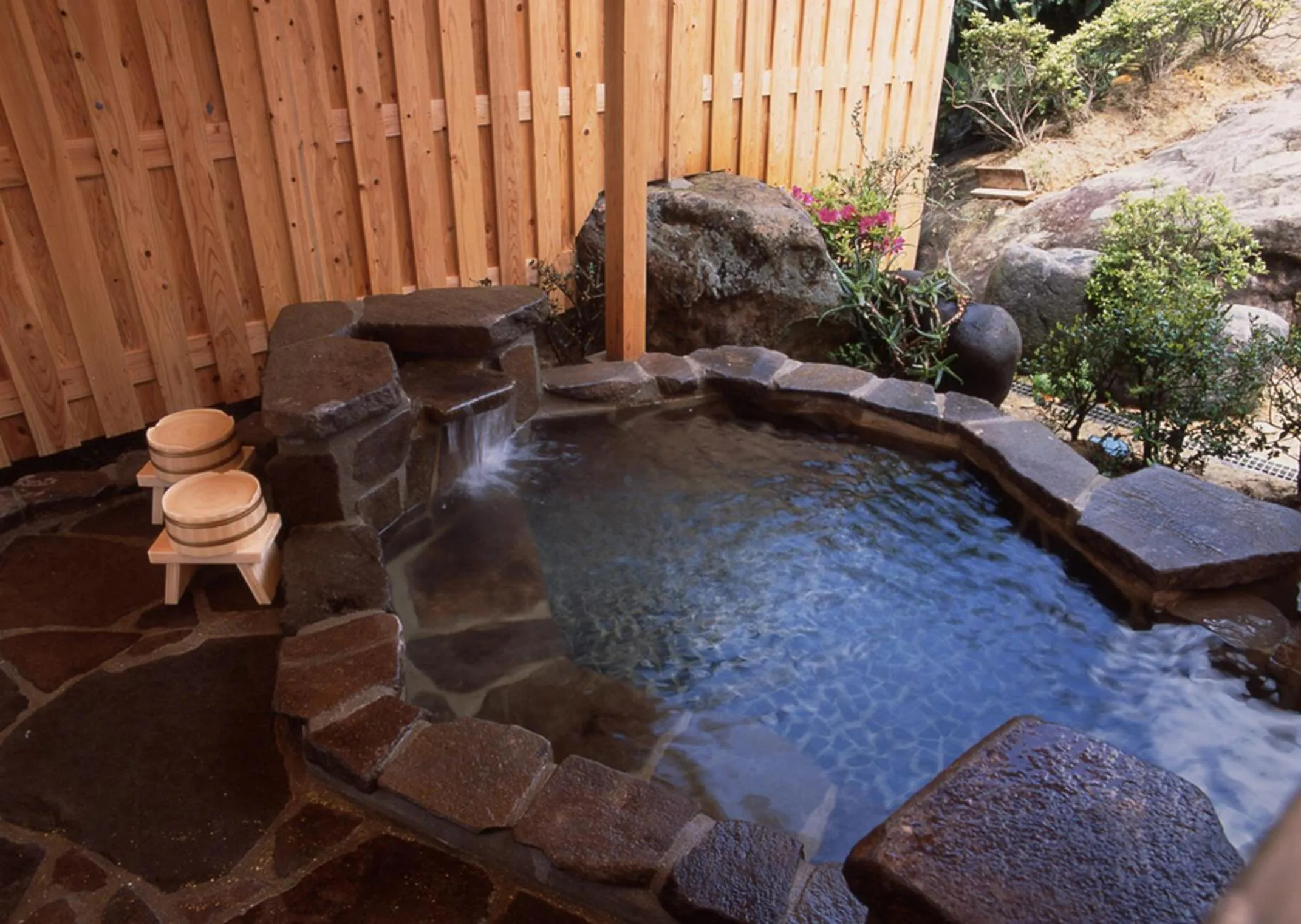 Open Air Bath in Misakitei