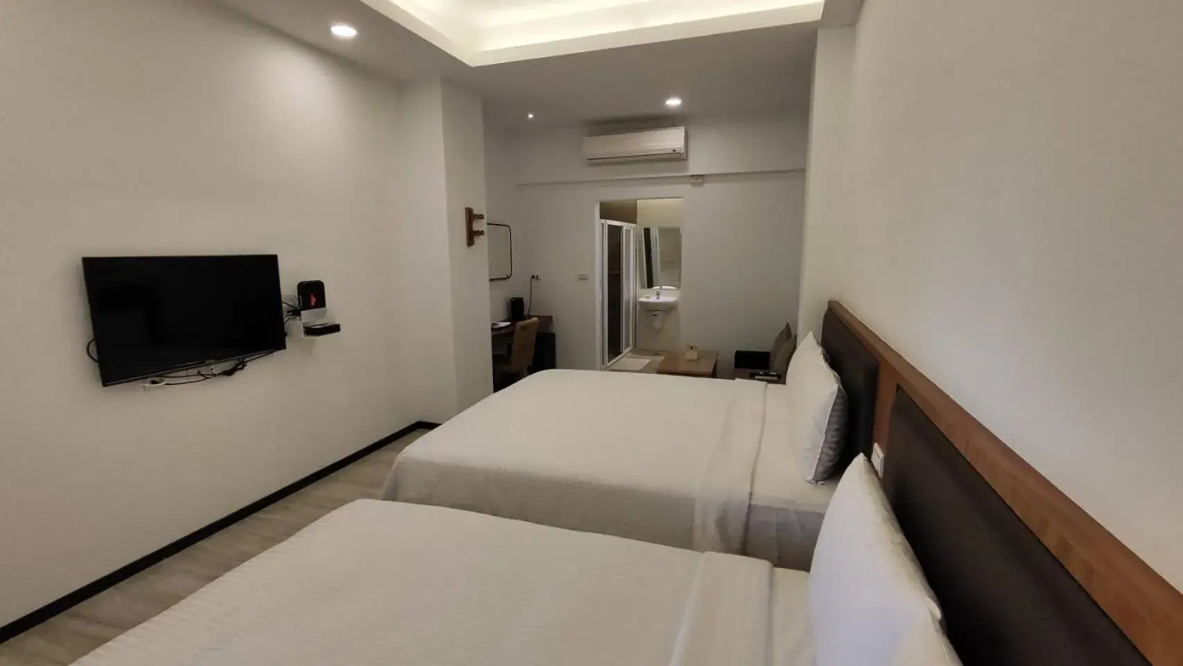 Standard Quadruple Room in LAINN Nanwan Standard Quadruple Room in LAINN Nanwan