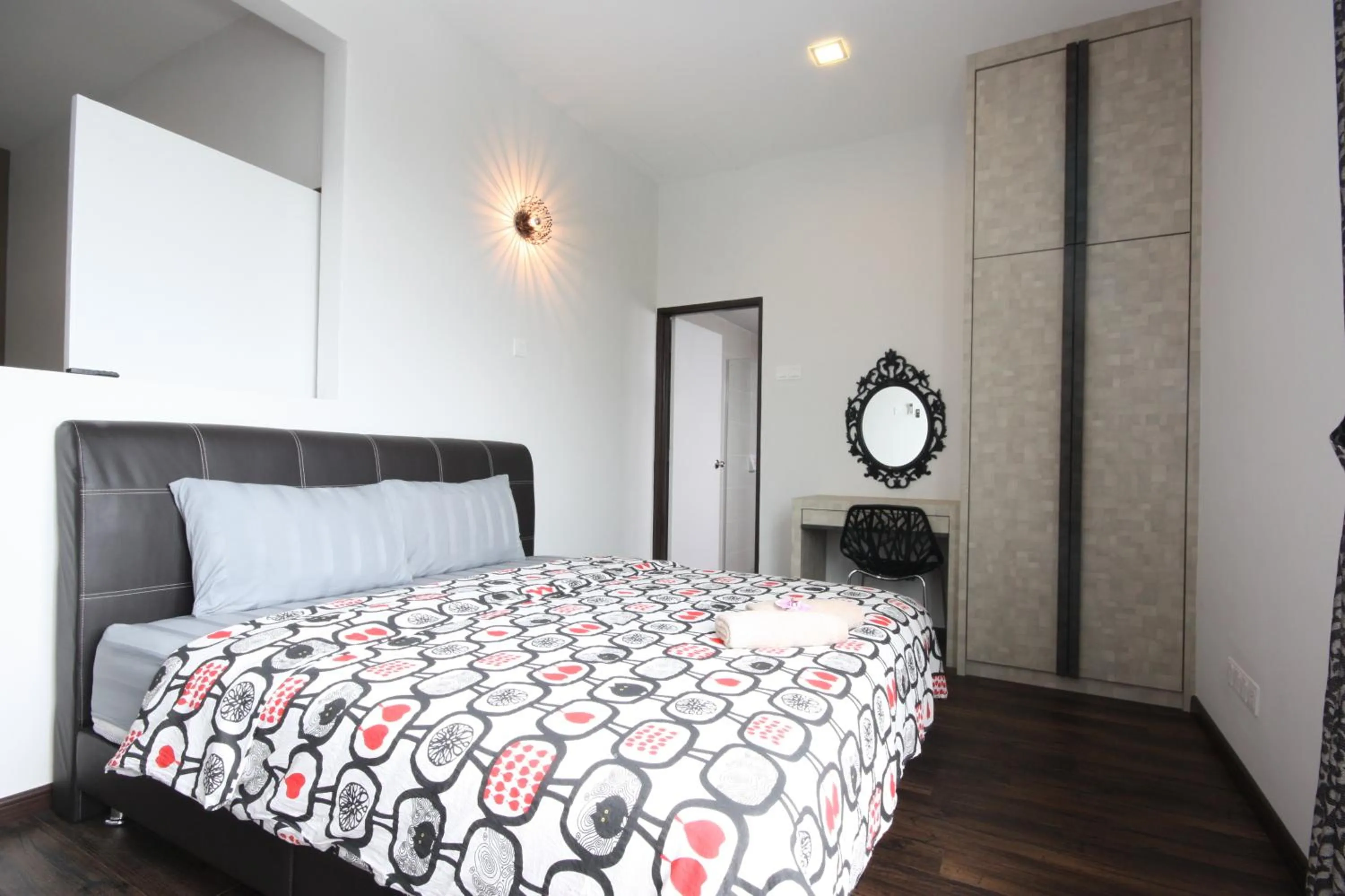 Bed in Shamrock Beach Villas 15 Seaview