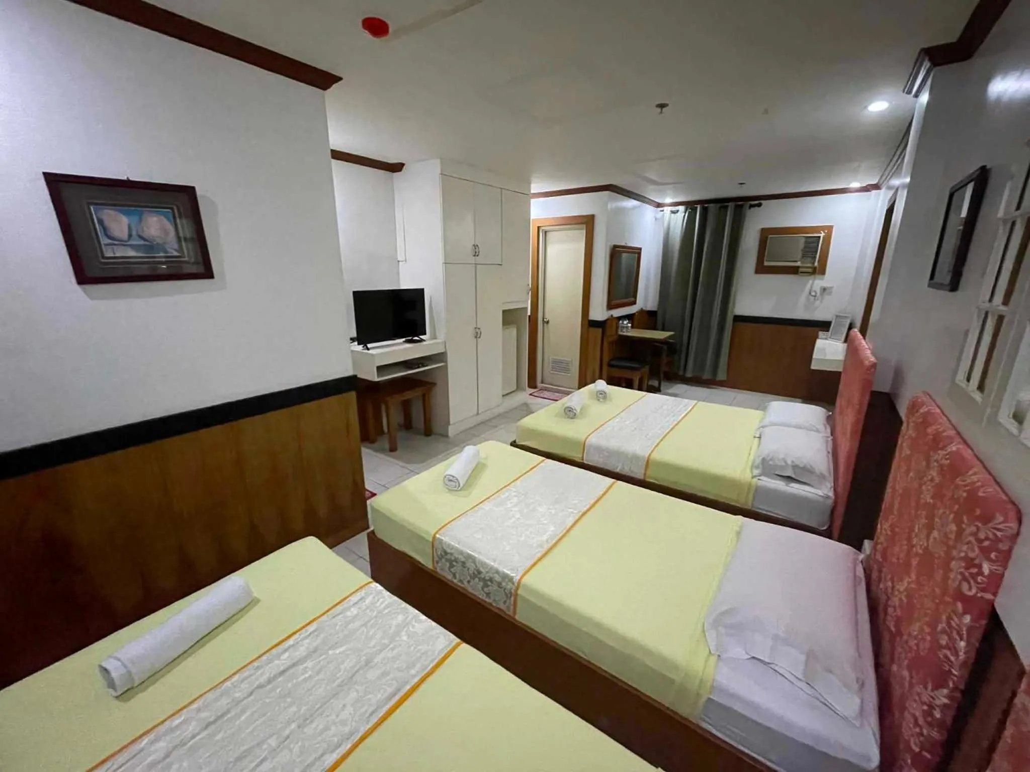 Bedroom in Palette Gems Hotel and Conference Center