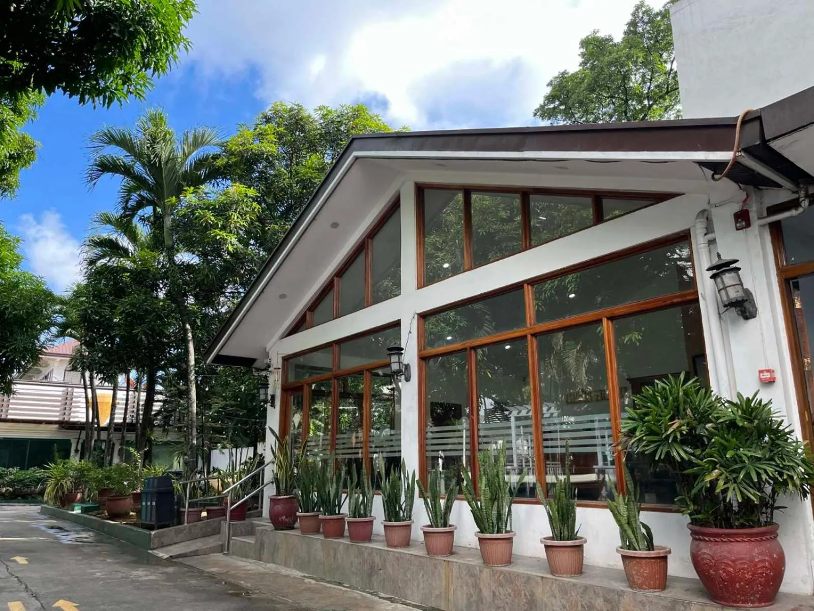 Facade/entrance in Palette Gems Hotel and Conference Center
