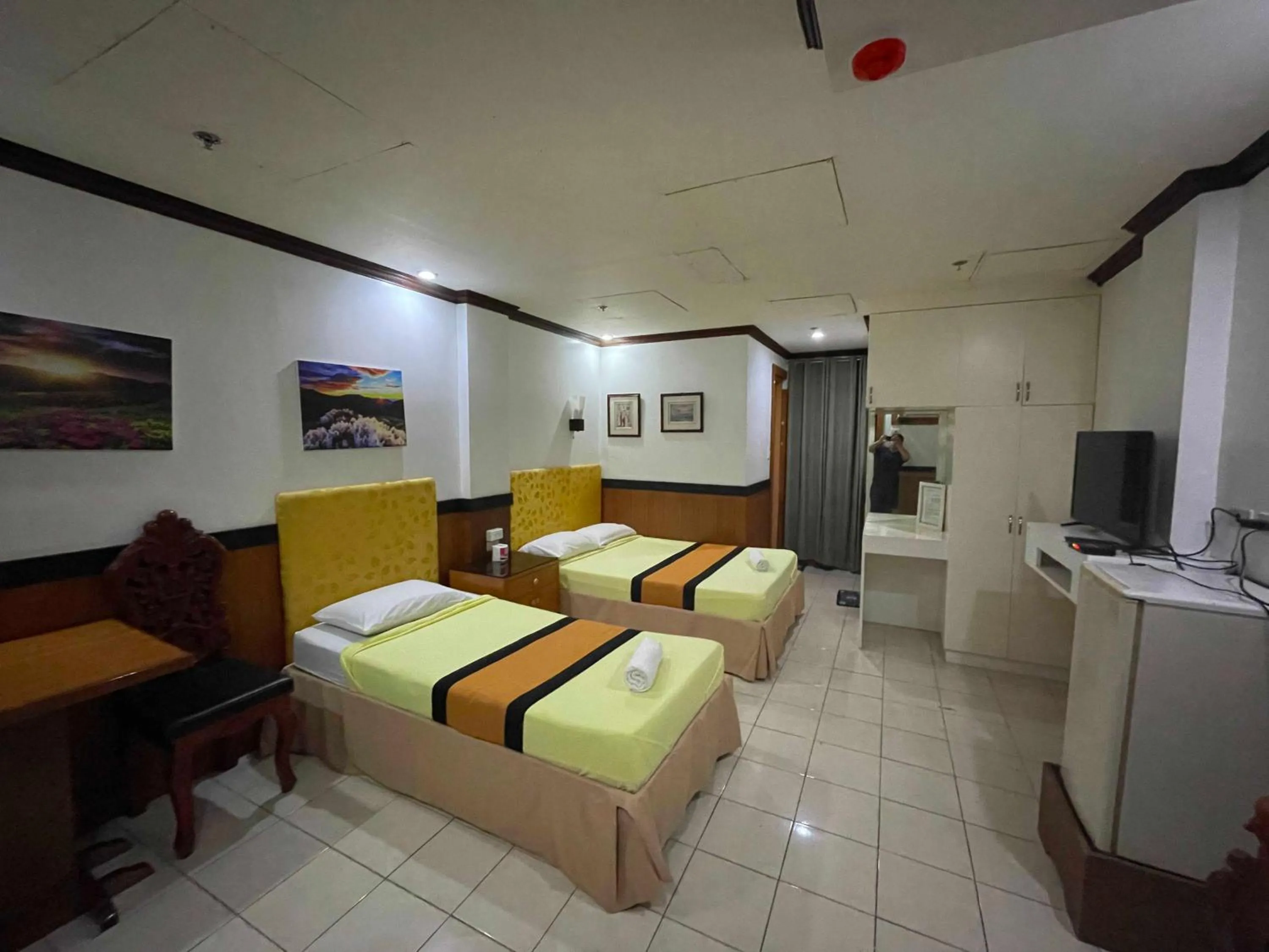 Bedroom in Palette Gems Hotel and Conference Center