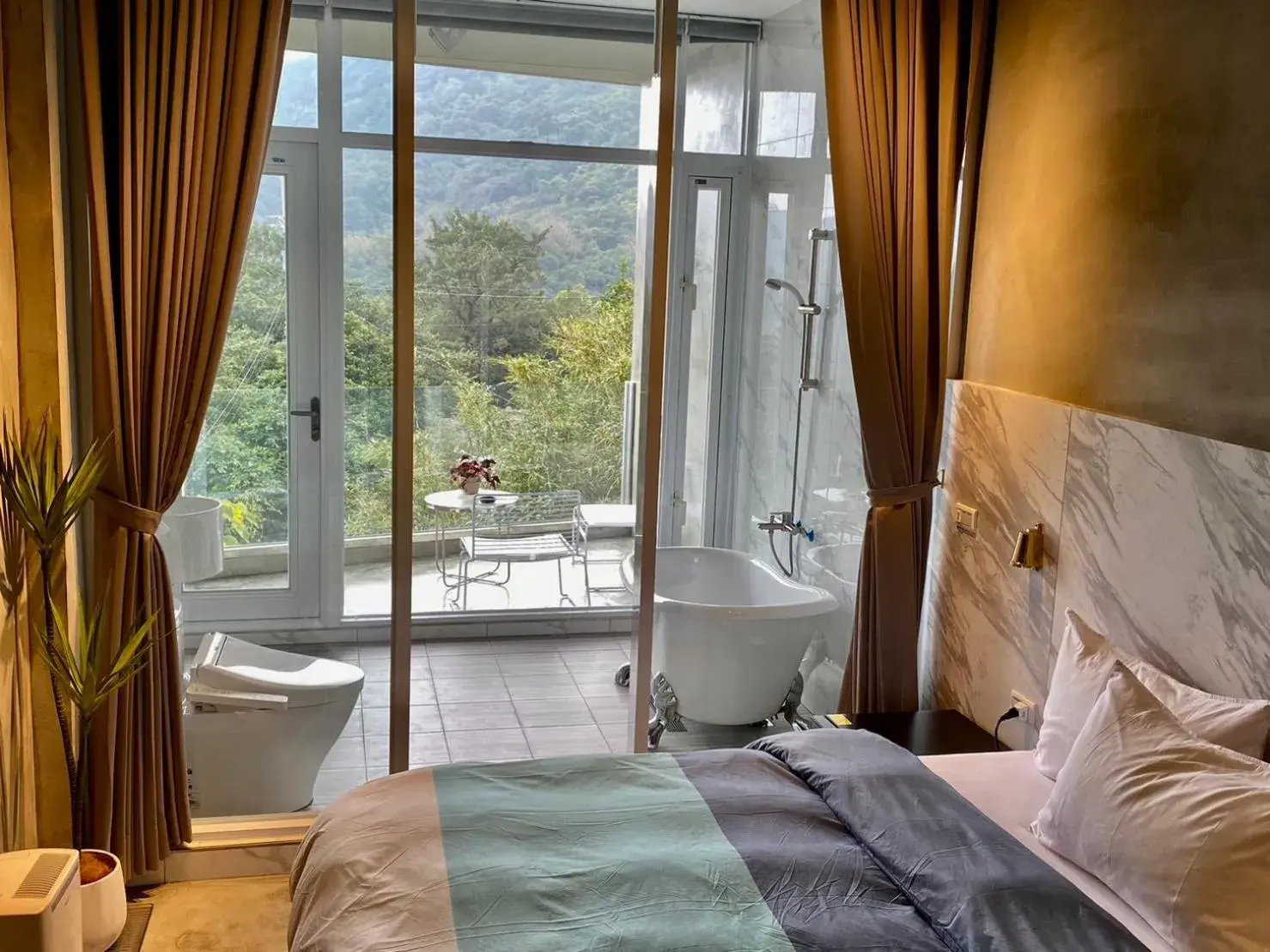 Bed in Sunny Room Bed in Sunny Room