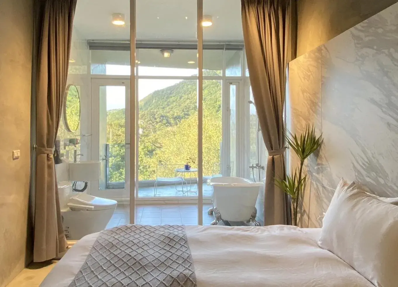 Bed in Sunny Room Bed in Sunny Room