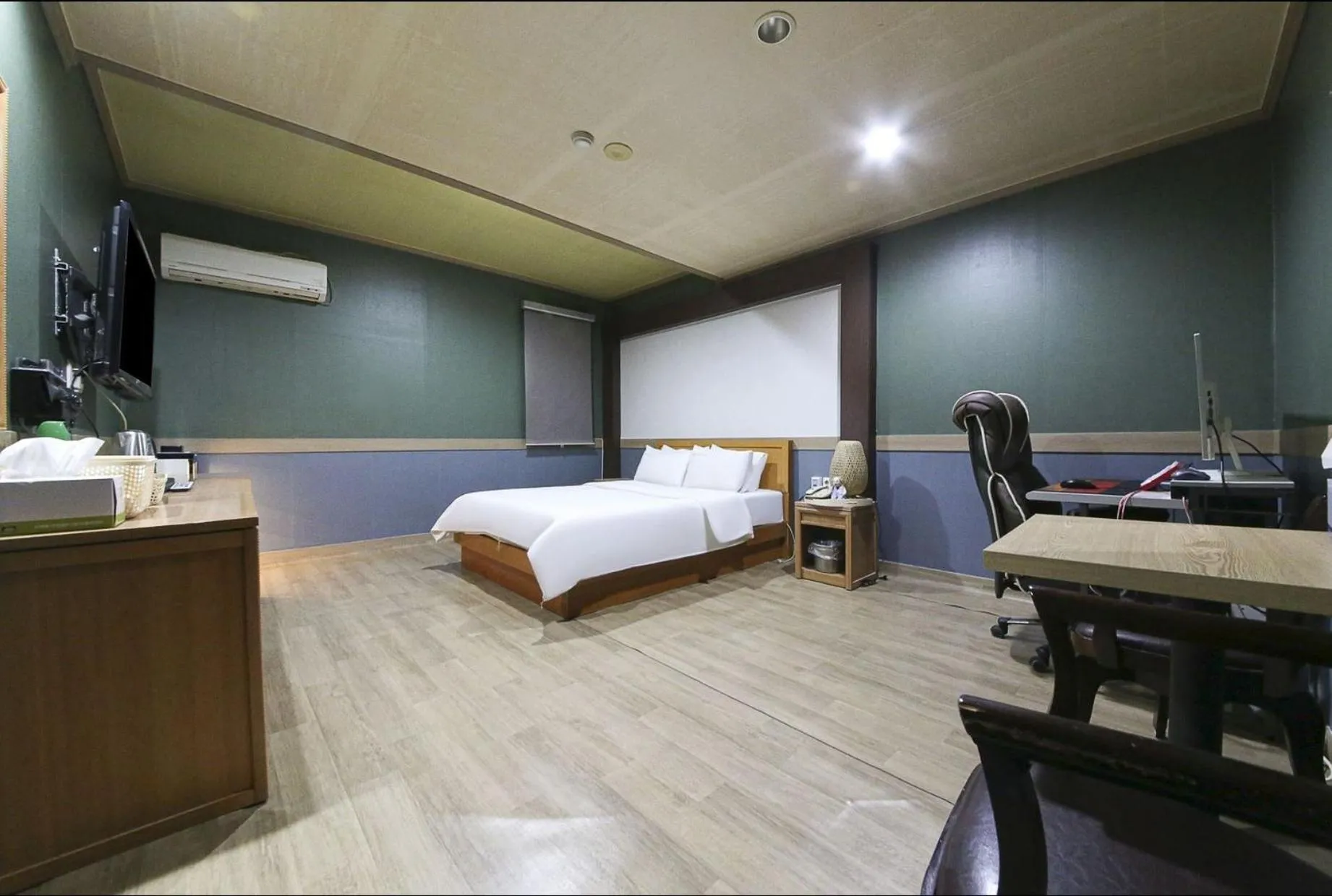 Bed in KS Hotel