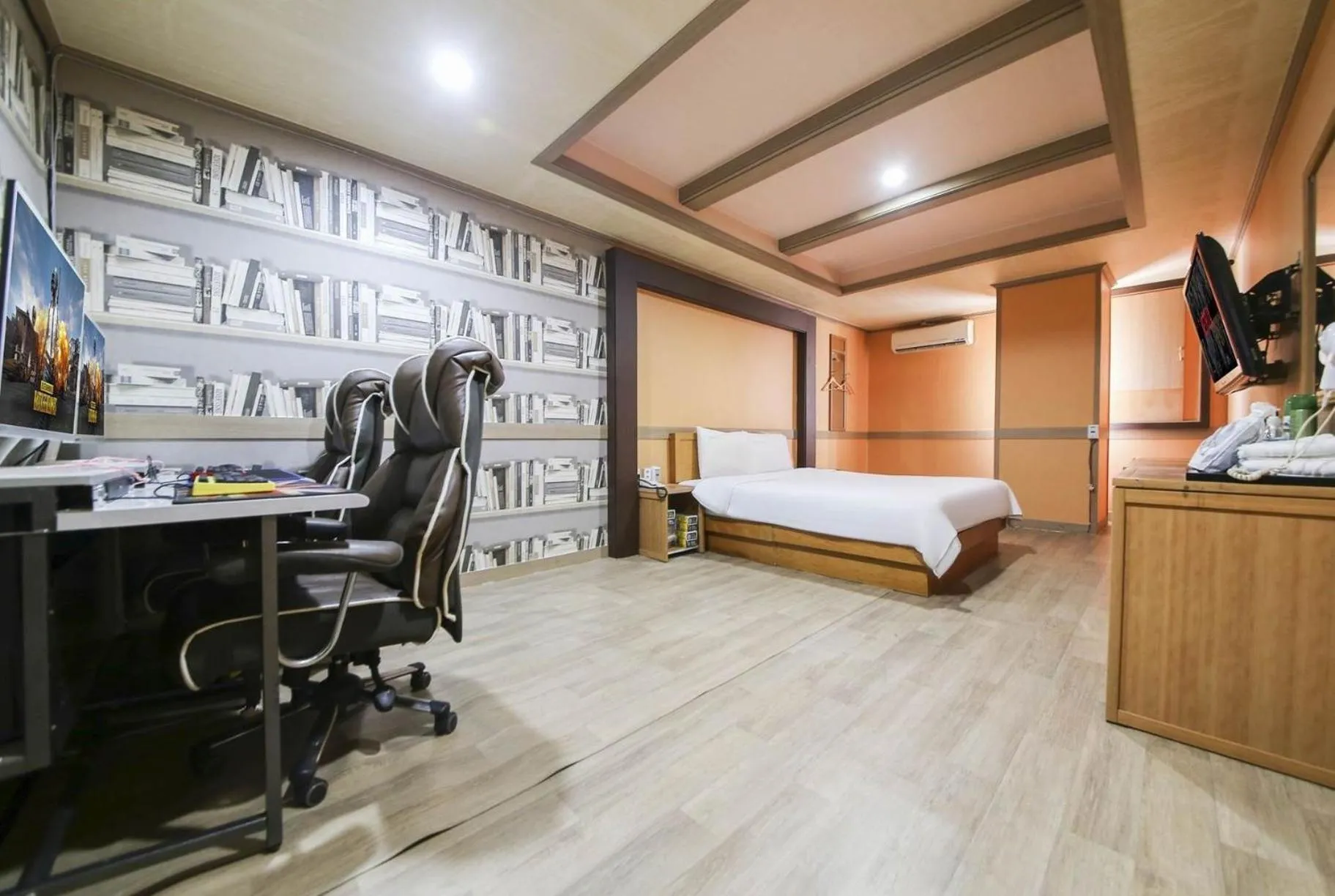 KS Hotel
