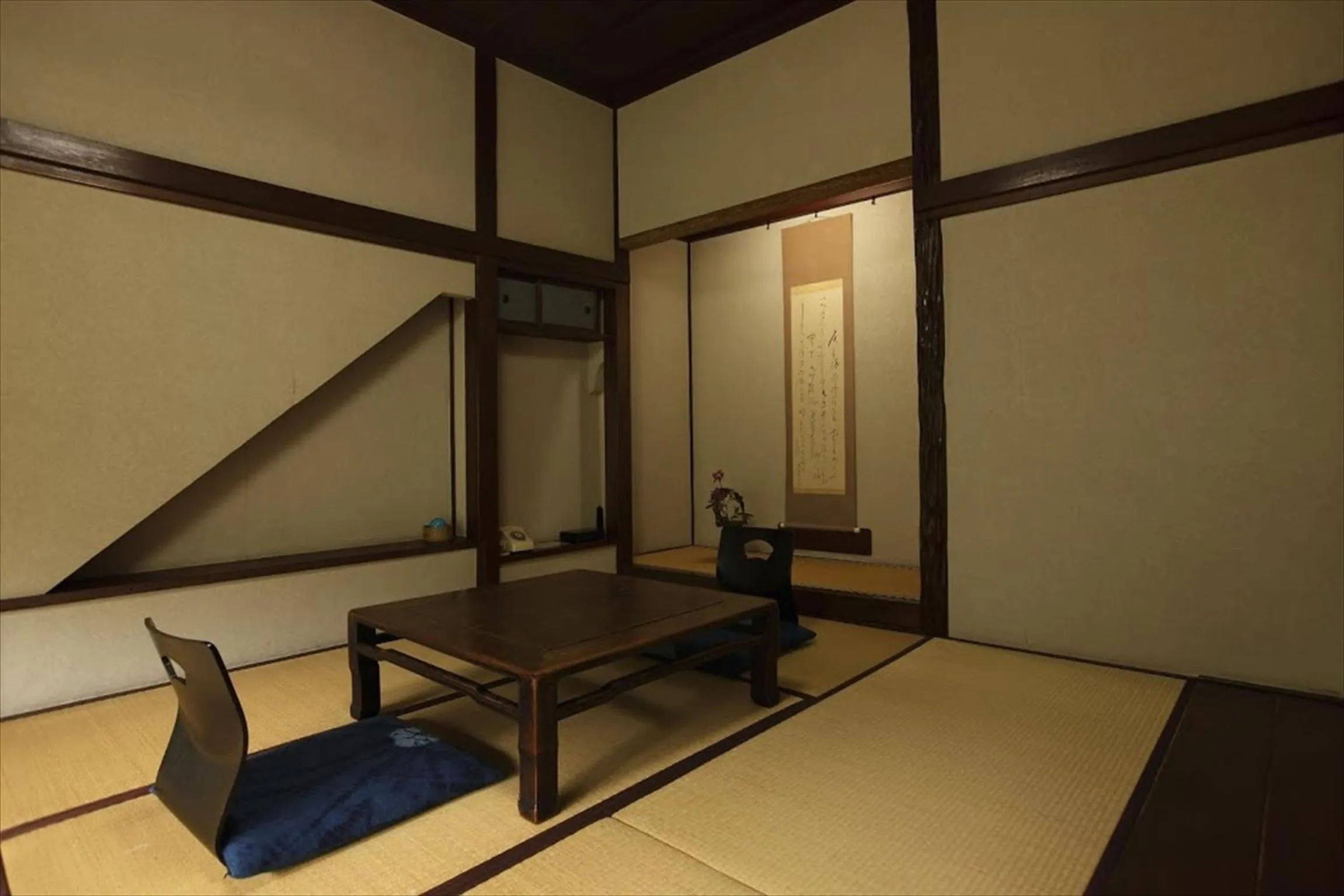 Photo of the whole room in Hazuki