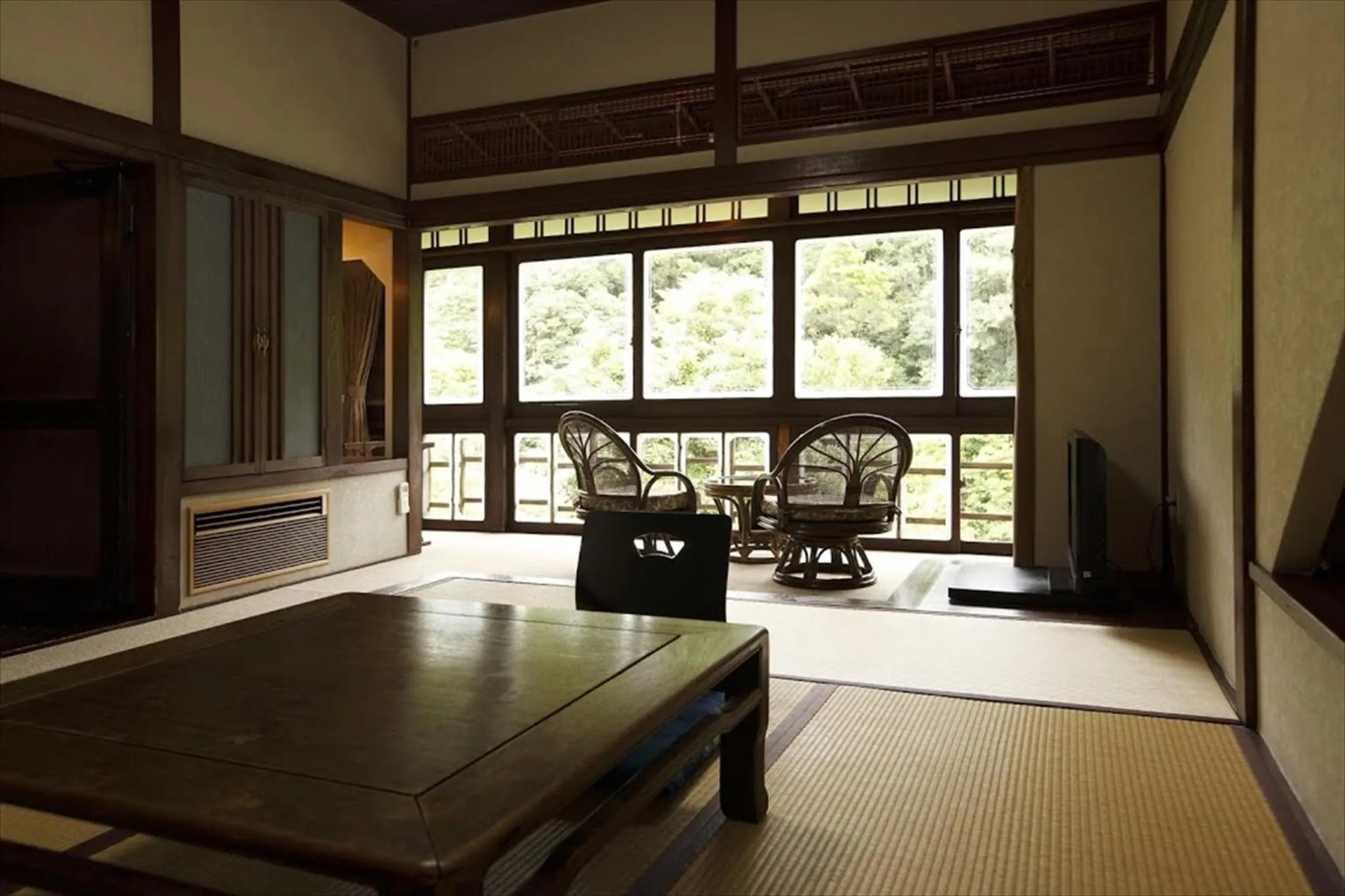 Photo of the whole room in Hazuki