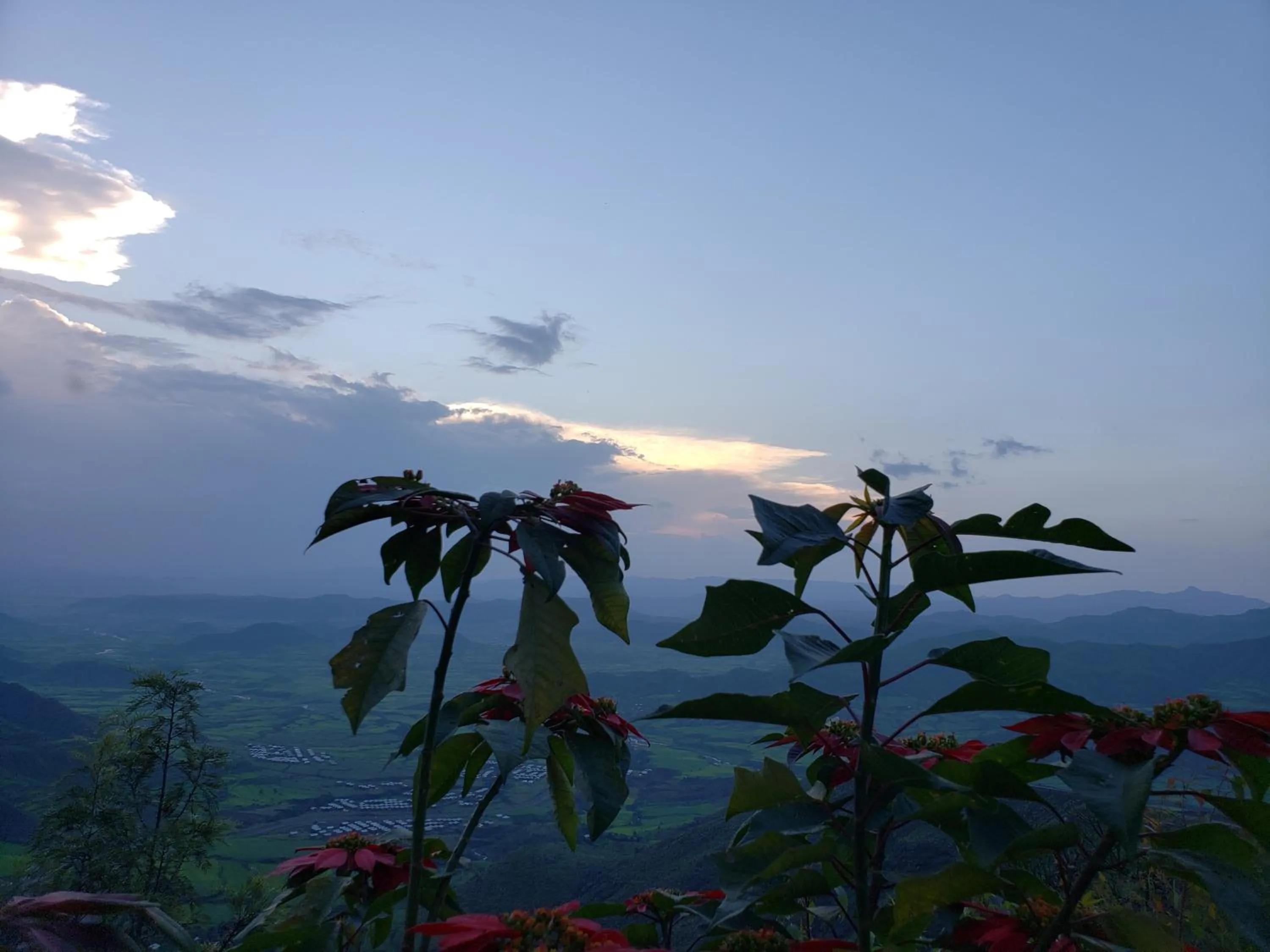 Summer in Top Twelve Hotel - Lalibela