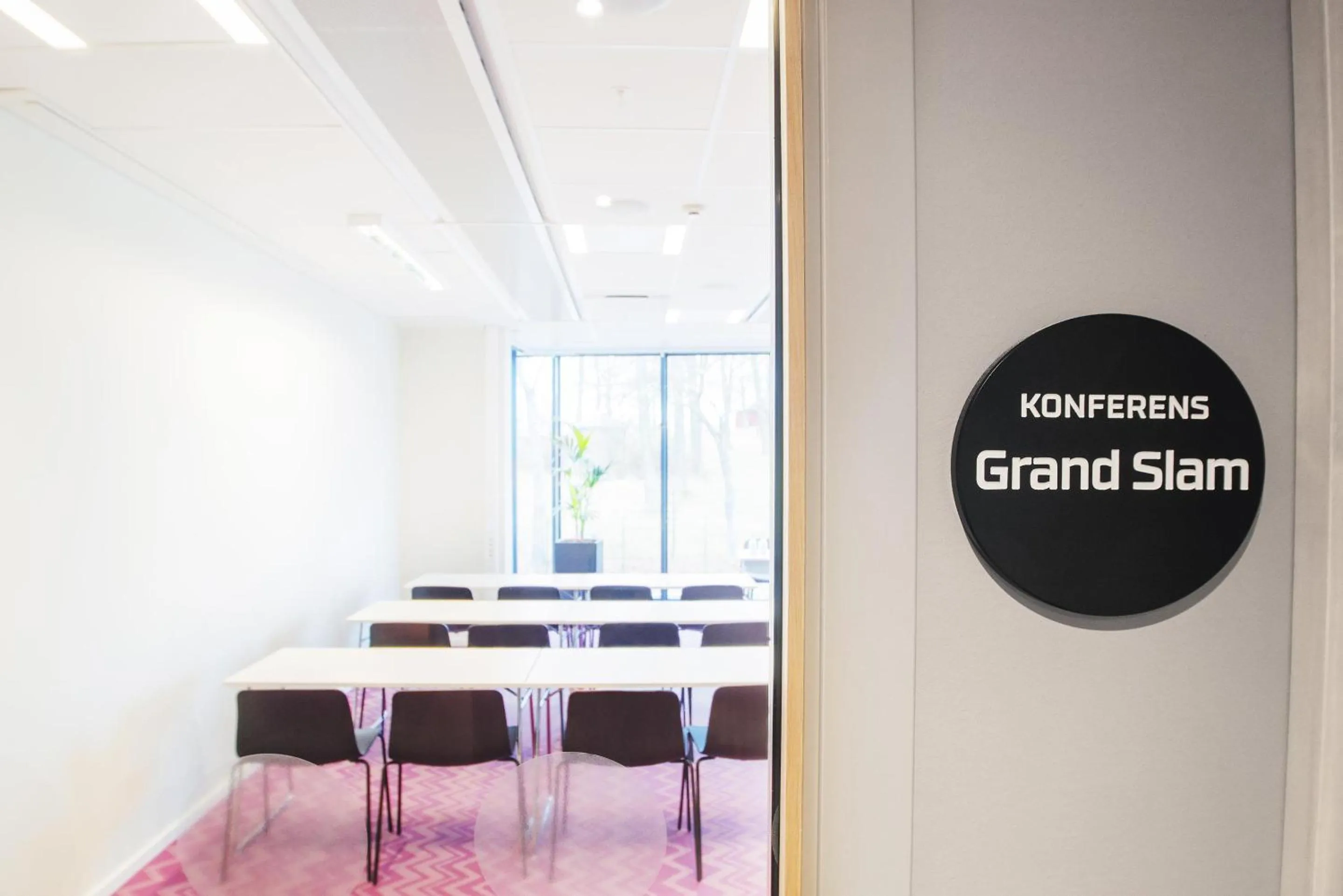 Meeting/conference room in Best Western RC Hotel