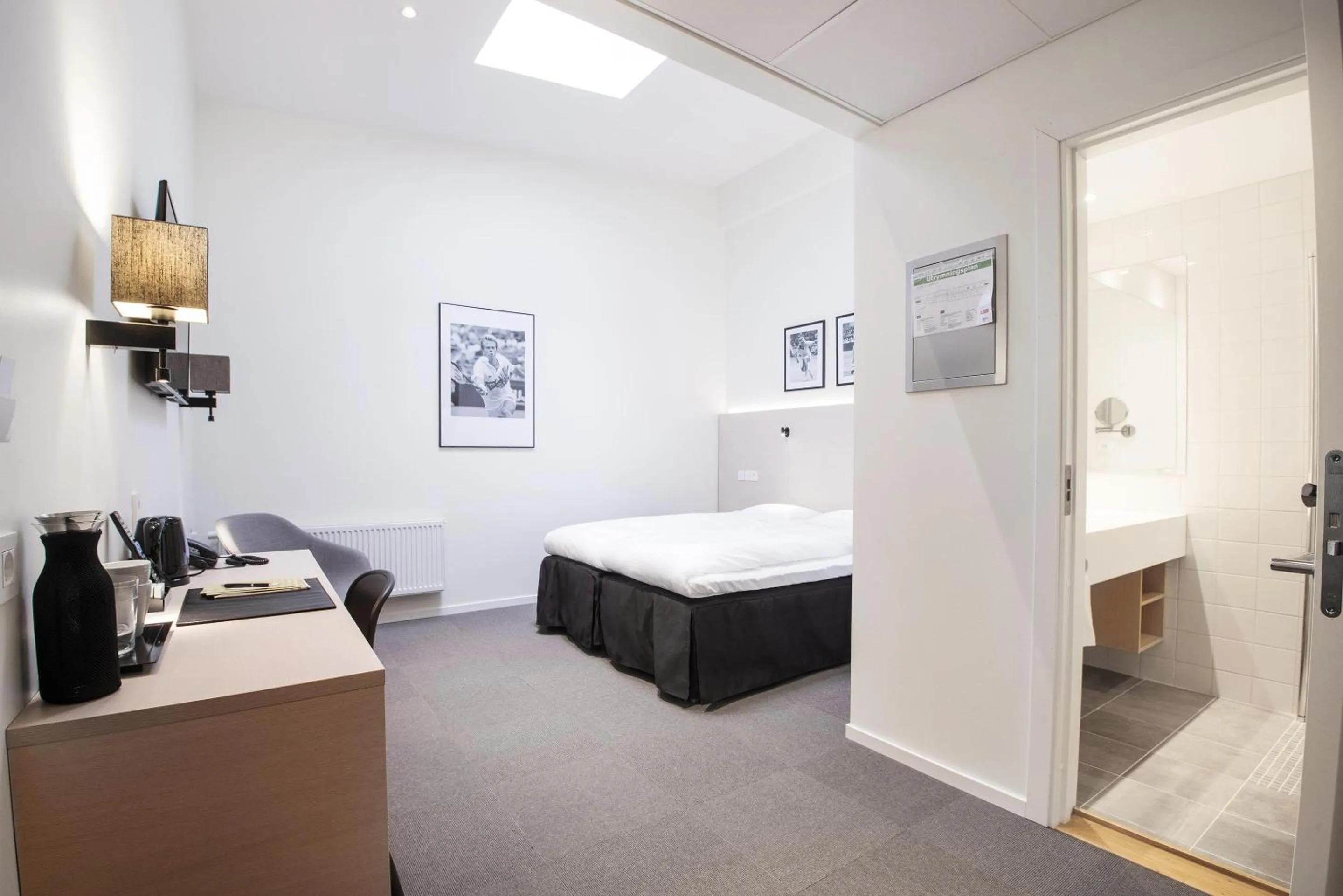 Bedroom, Bed in Best Western RC Hotel