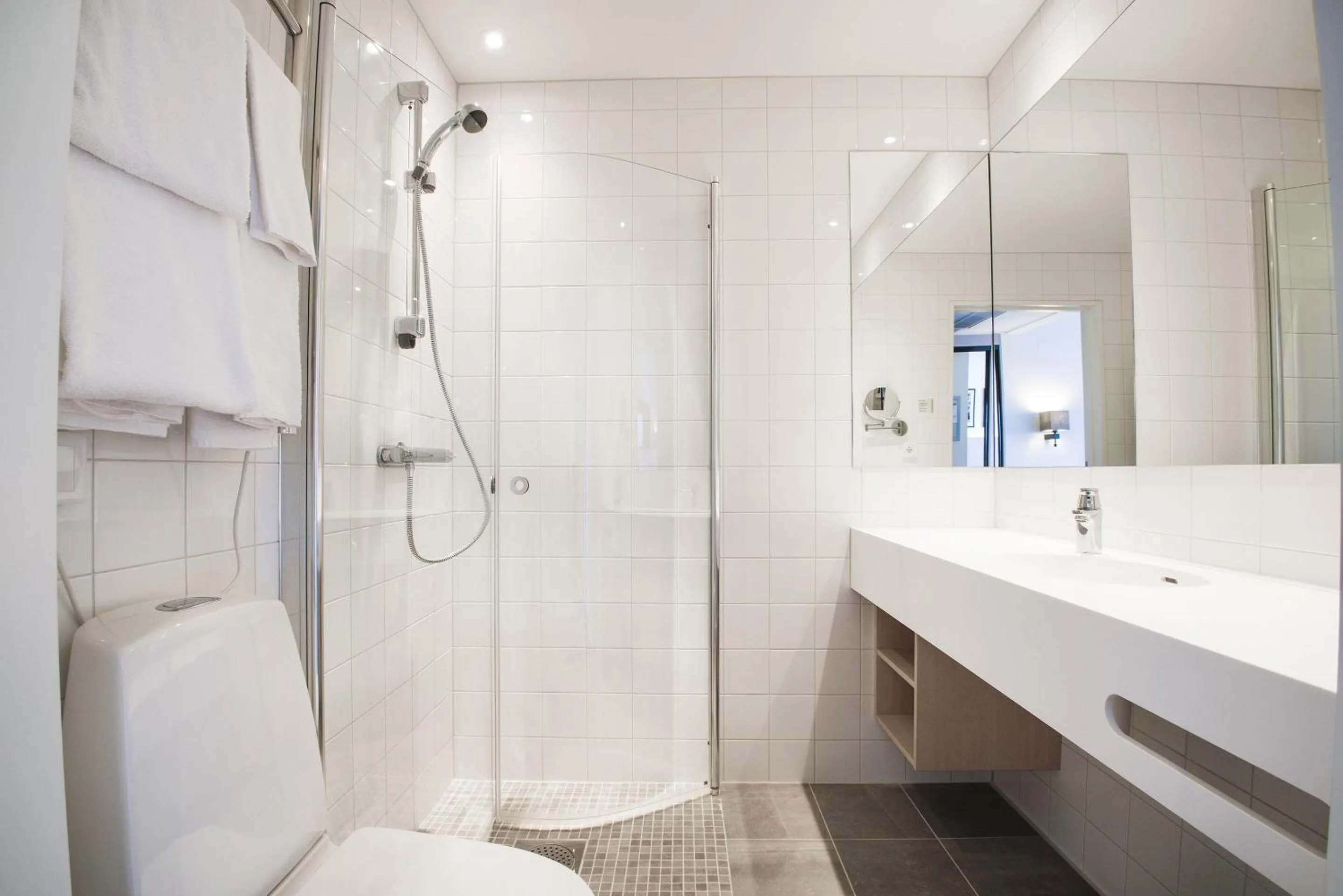 Shower in Best Western RC Hotel