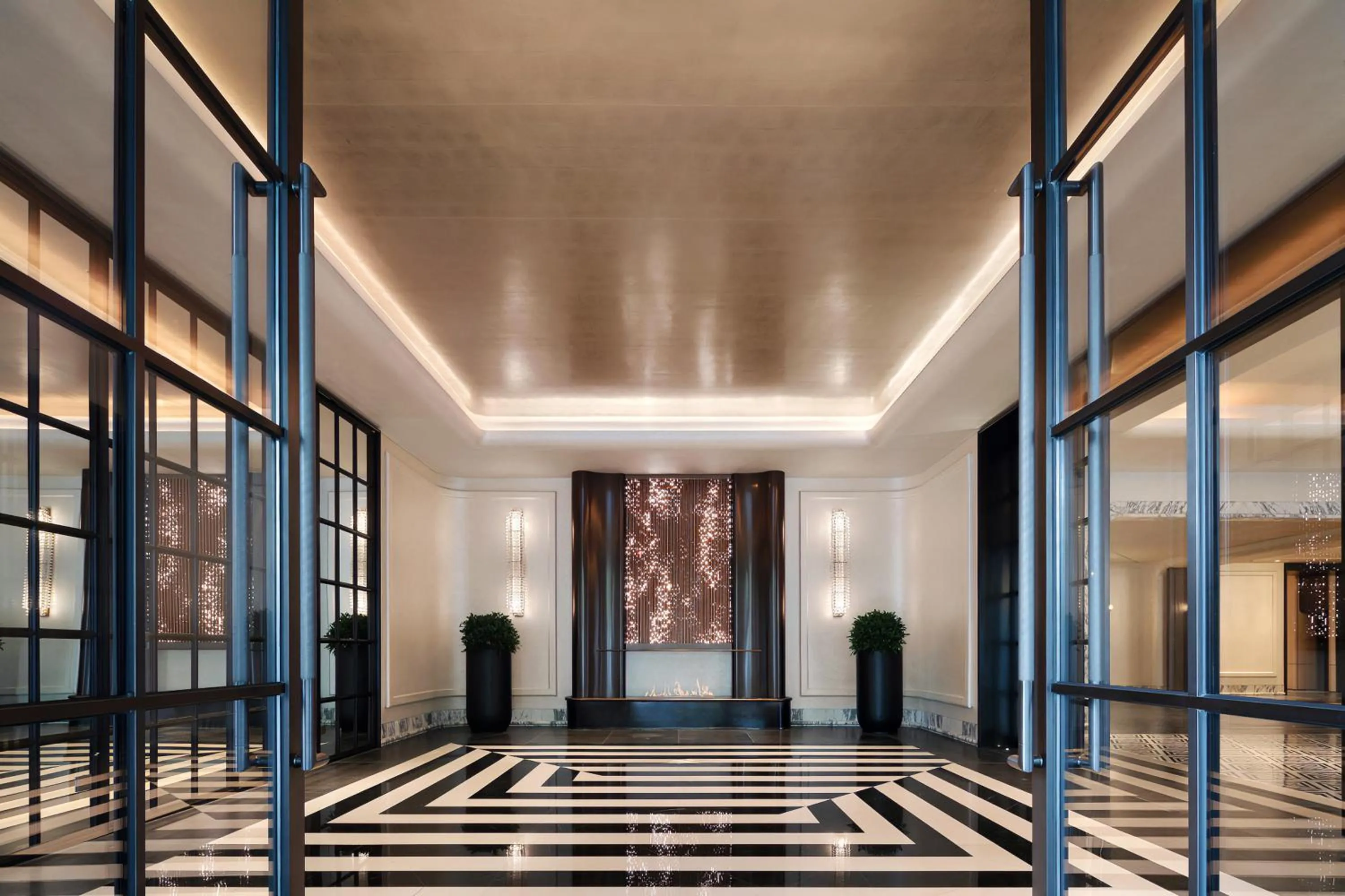 Facade/entrance in Sofitel Shanghai North Bund