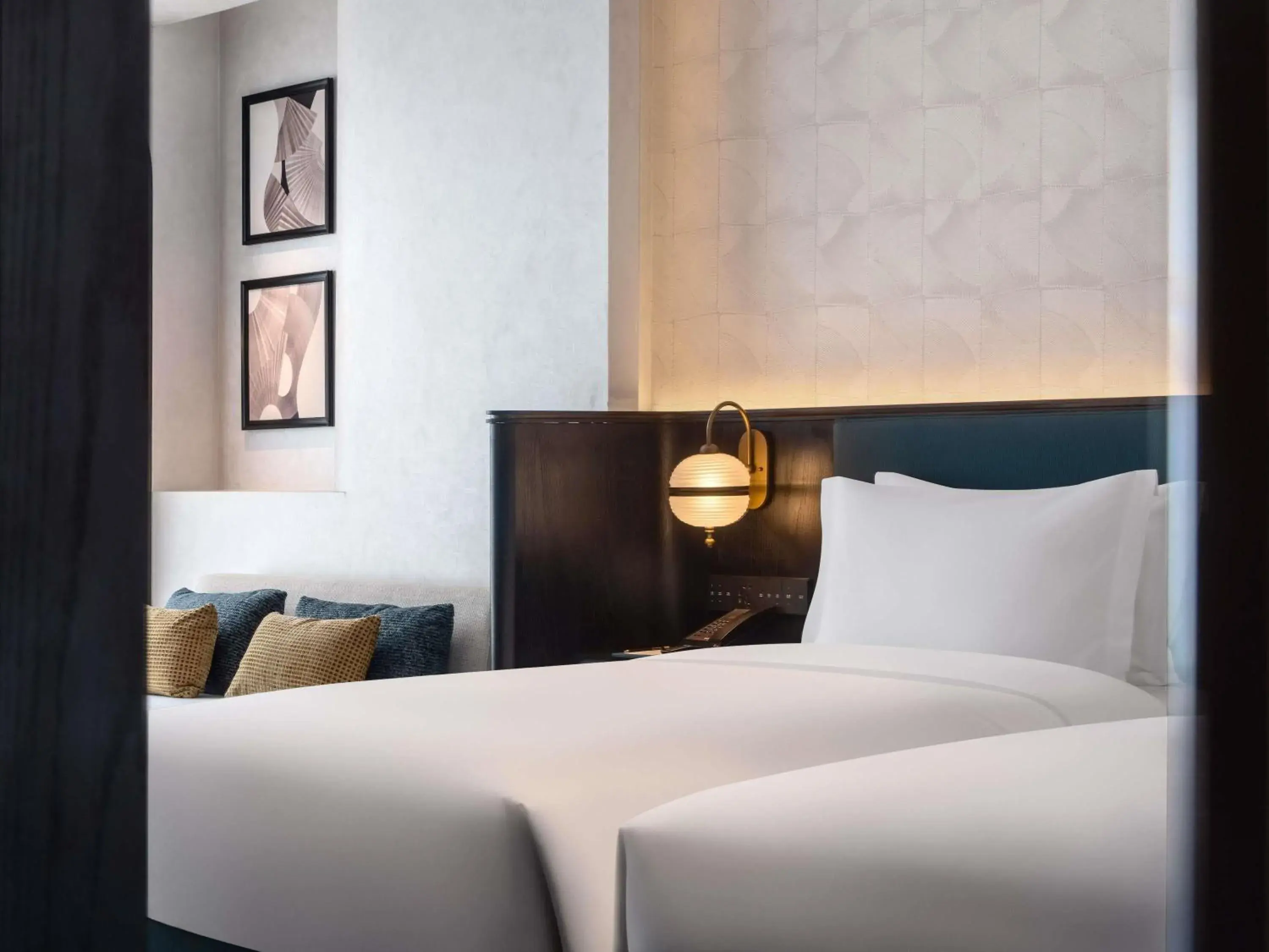 Luxury Club Room, Club Millesime Access, 2 Single Size Beds, City View in Sofitel Shanghai North Bund Luxury Club Room, Club Millesime Access, 2 Single Size Beds, City View in Sofitel Shanghai North Bund