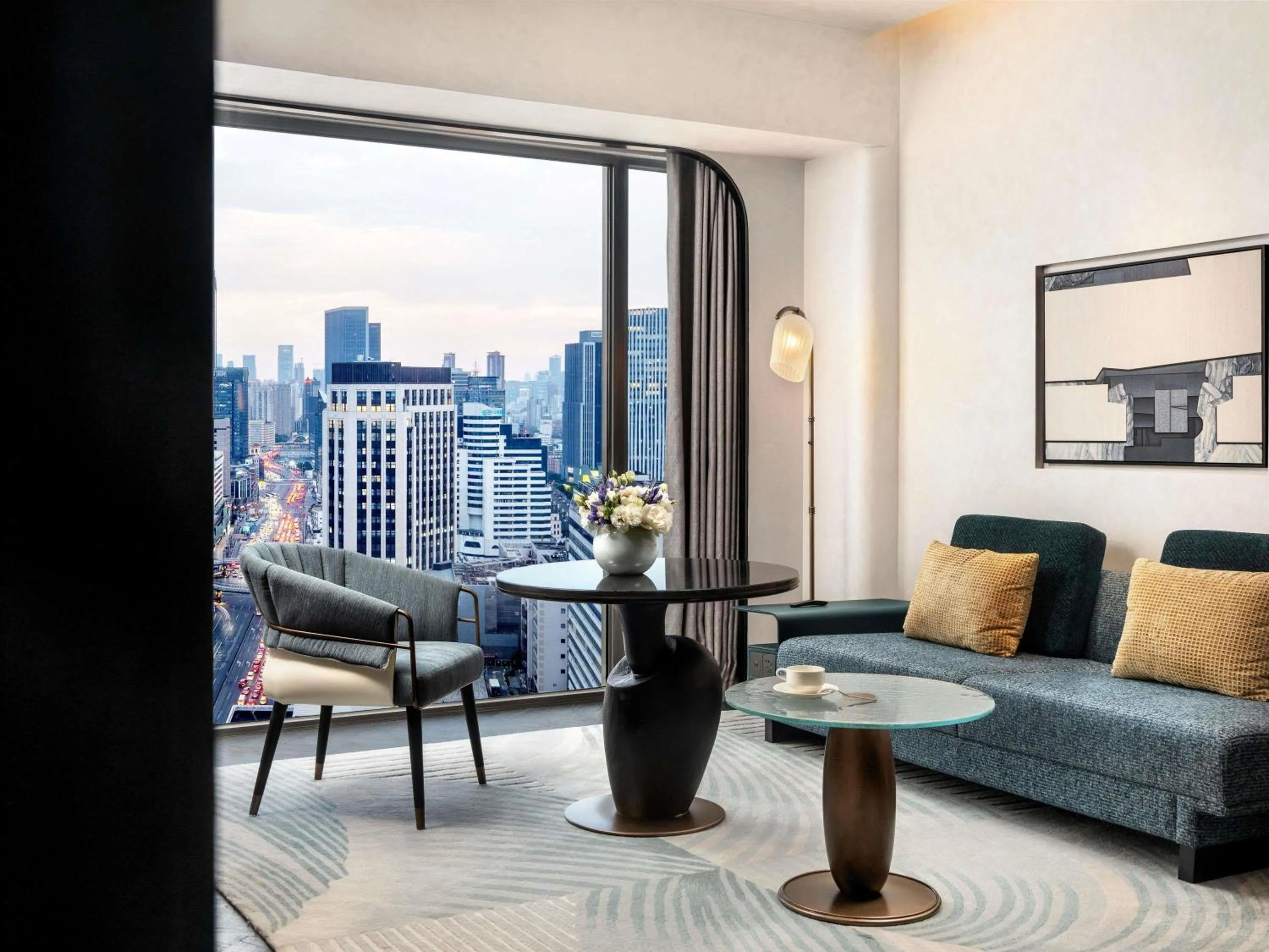 Bedroom in Sofitel Shanghai North Bund