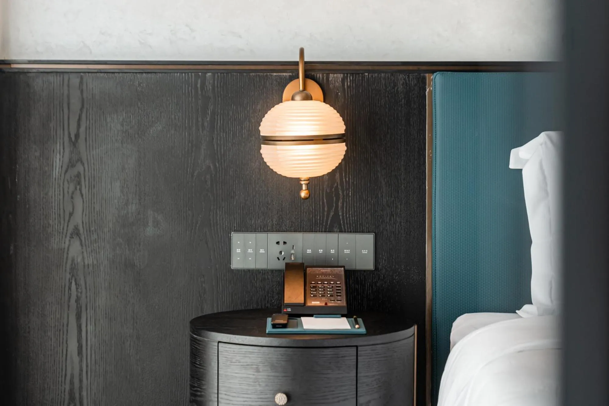 Bedroom, Bed in Sofitel Shanghai North Bund