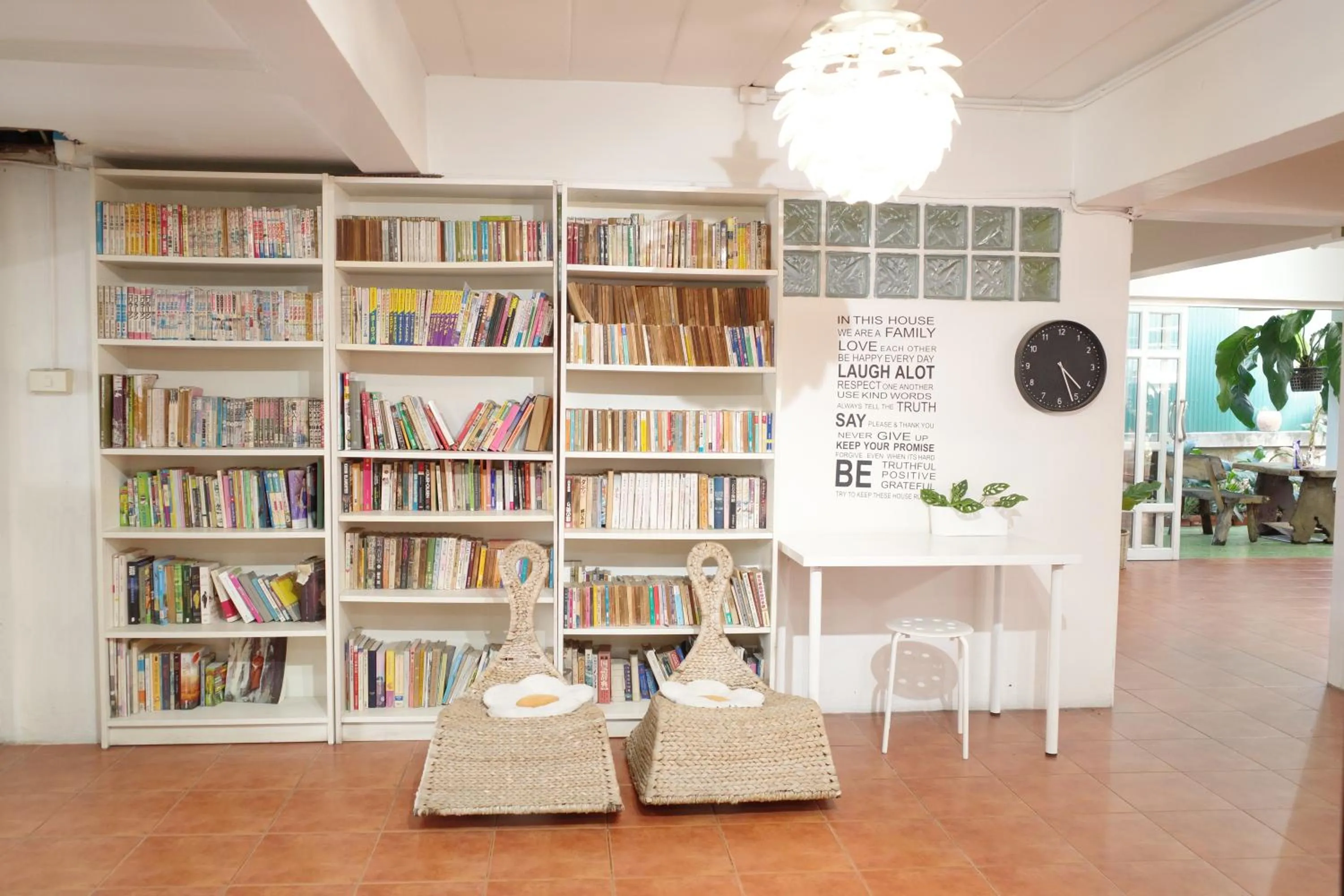 Library in Your Home AYUTTHAYA