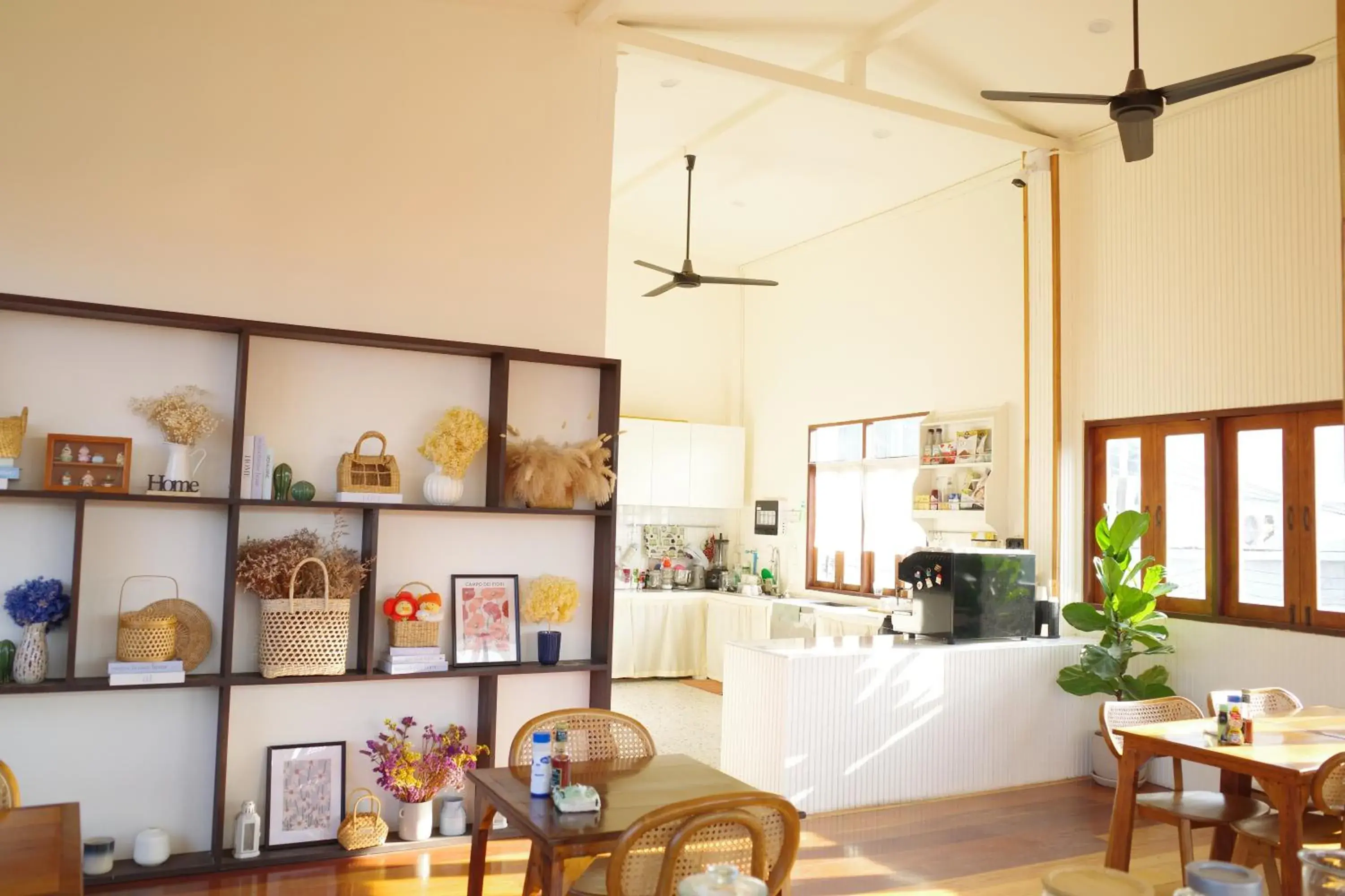 Restaurant/places to eat in Your Home AYUTTHAYA Restaurant/places to eat in Your Home AYUTTHAYA