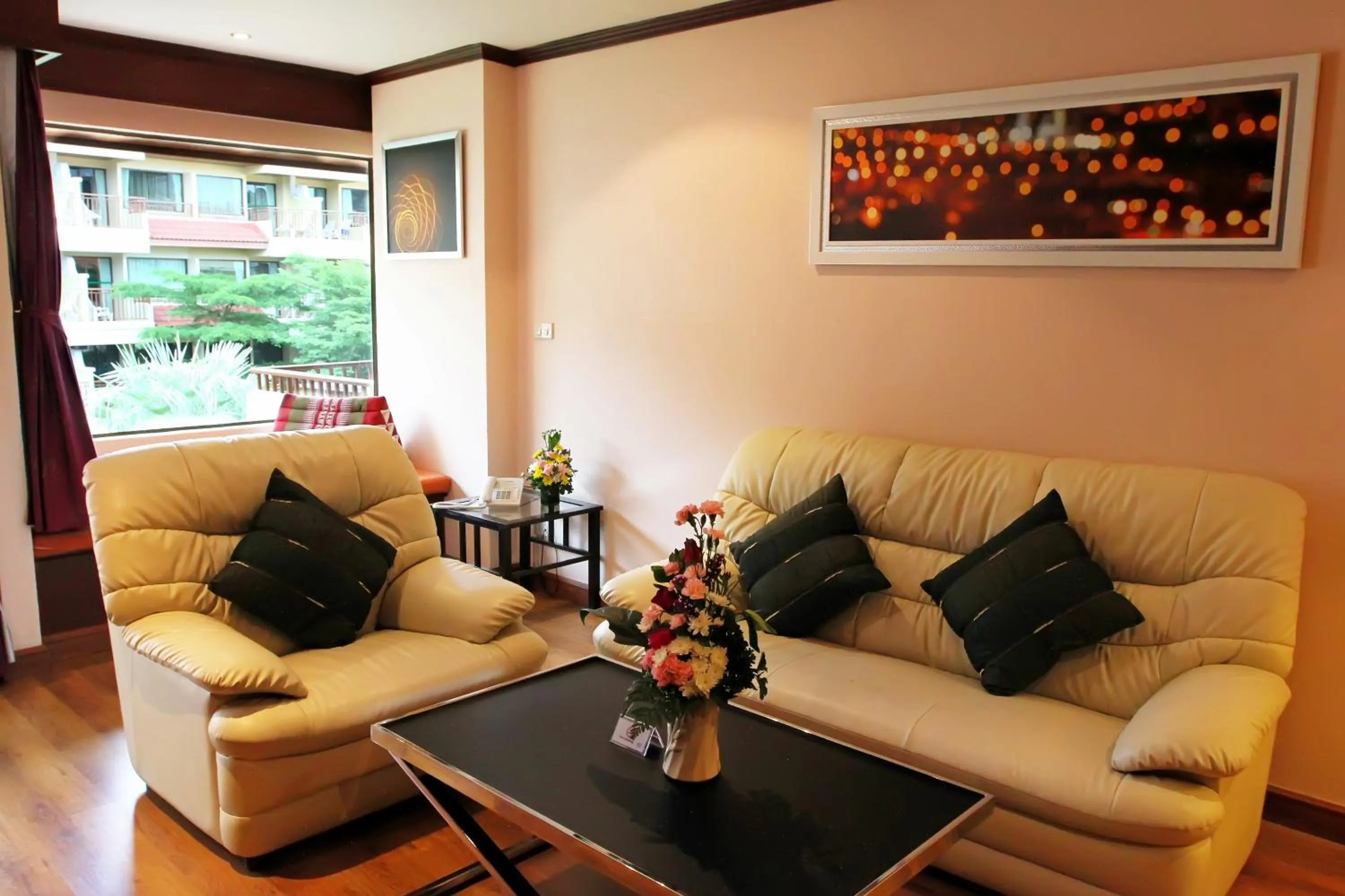 Communal lounge/ TV room, Lounge/Bar in Bauman Grand