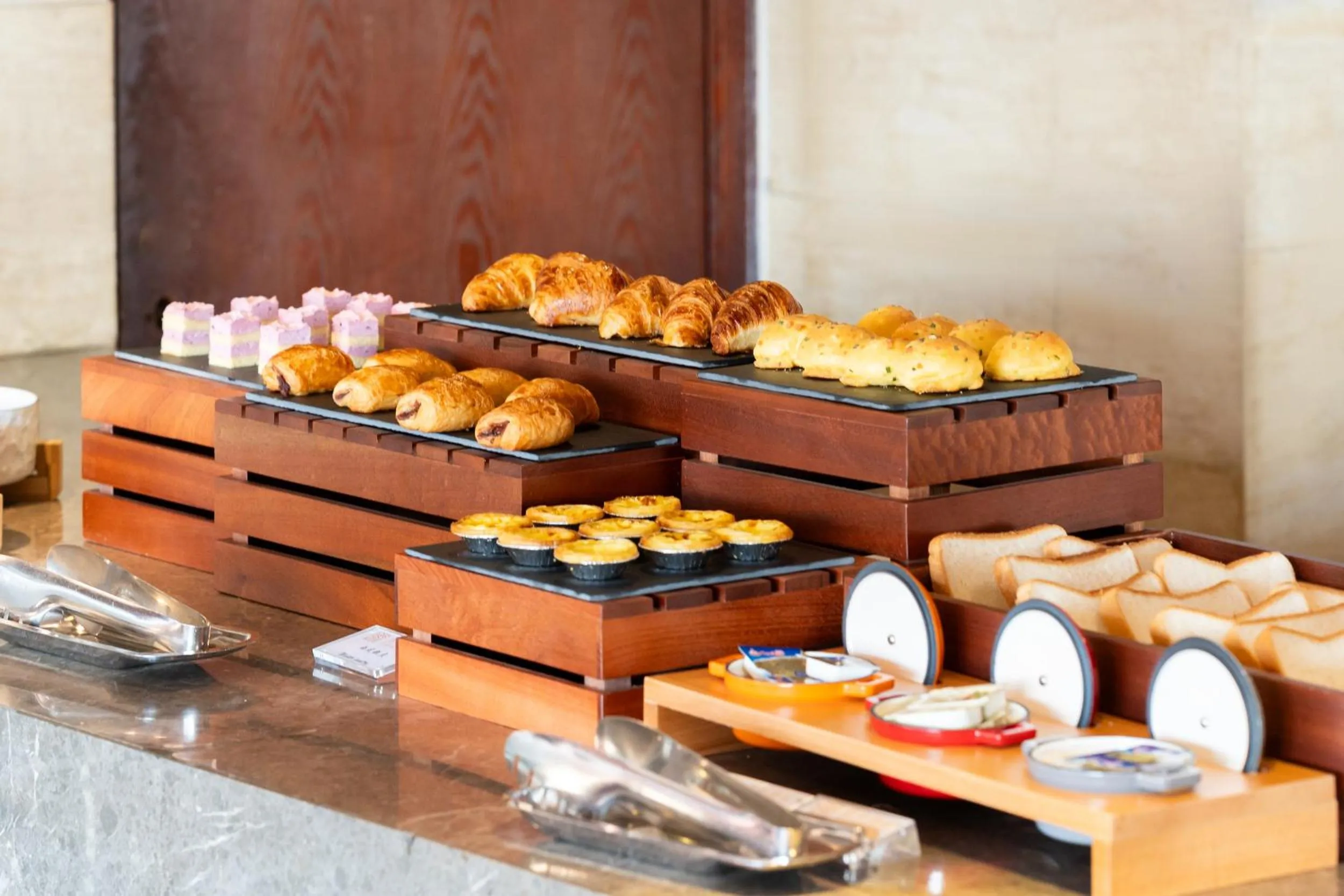 Food and drinks in SSAW Boutique Hotel Hangzhou Wildwind